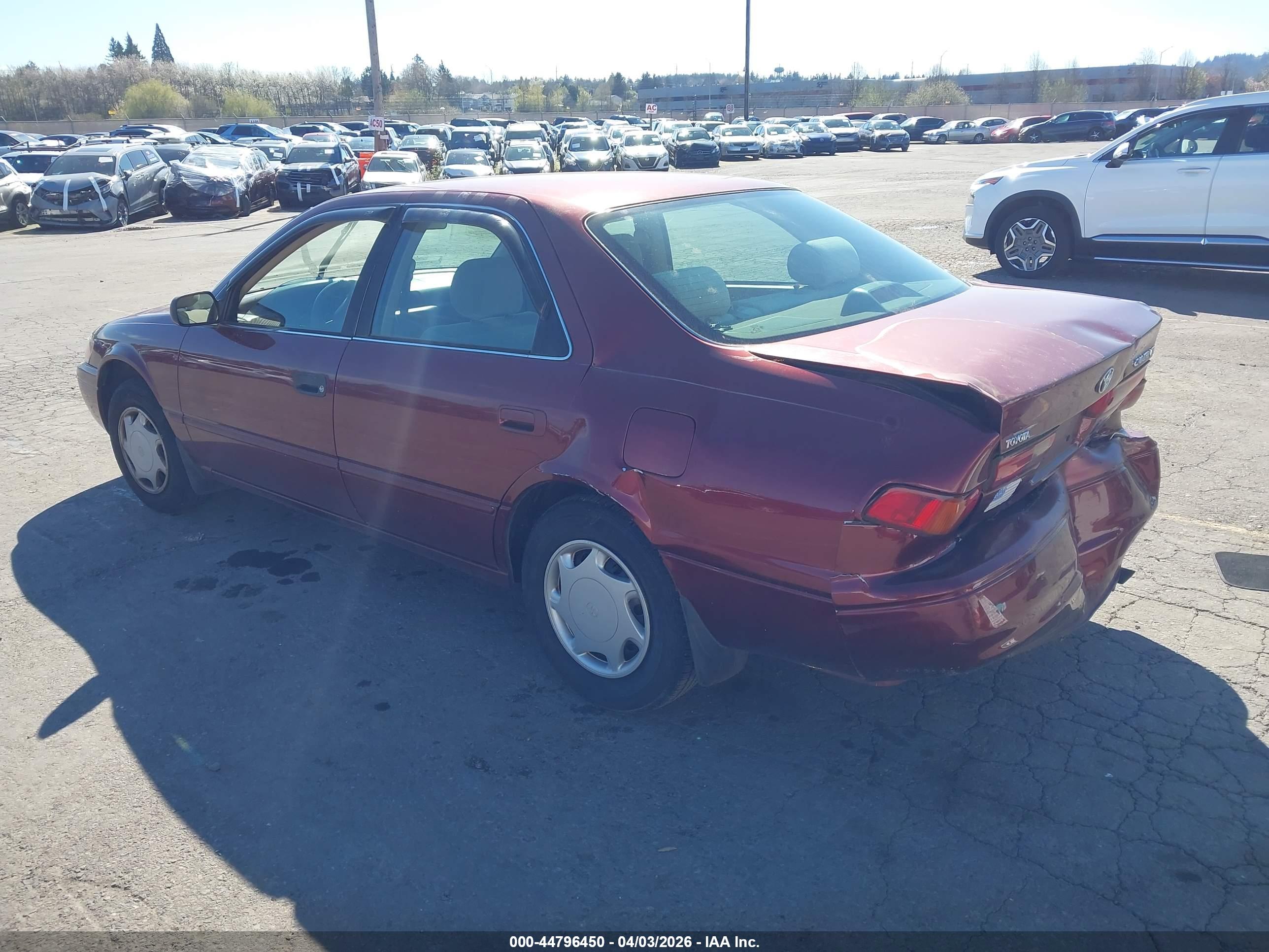 TOYOTA CAMRY image 3