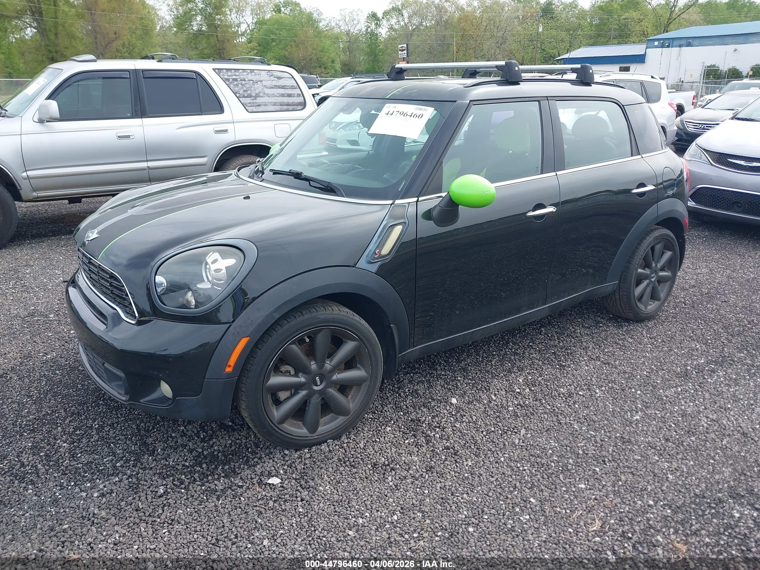 MINI COUNTRYMAN image 2