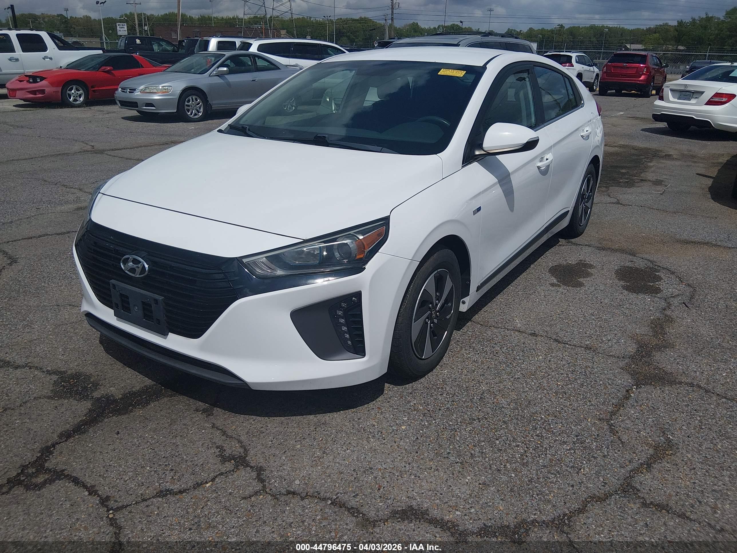 HYUNDAI IONIQ image 2