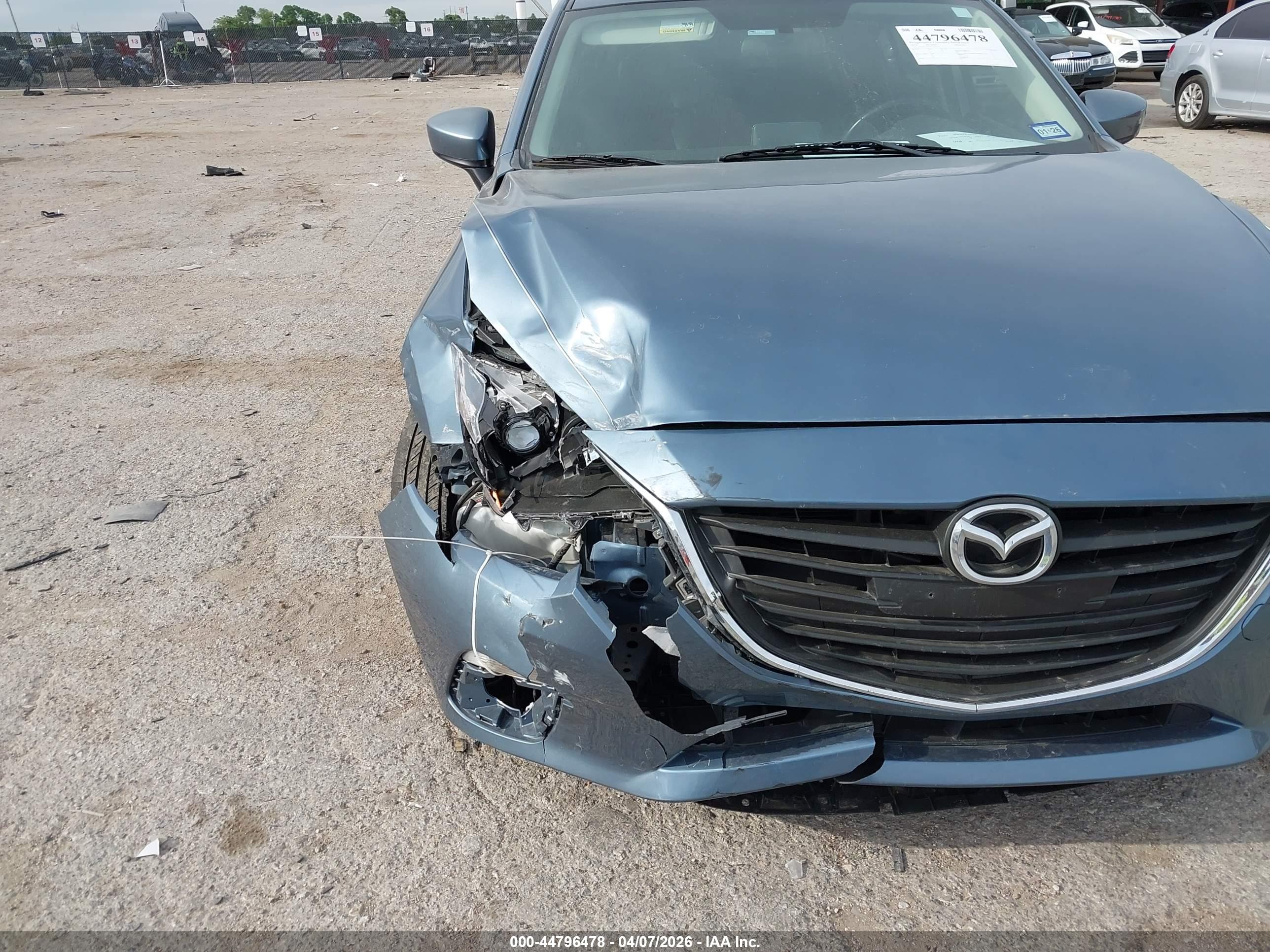 MAZDA MAZDA3 image 6