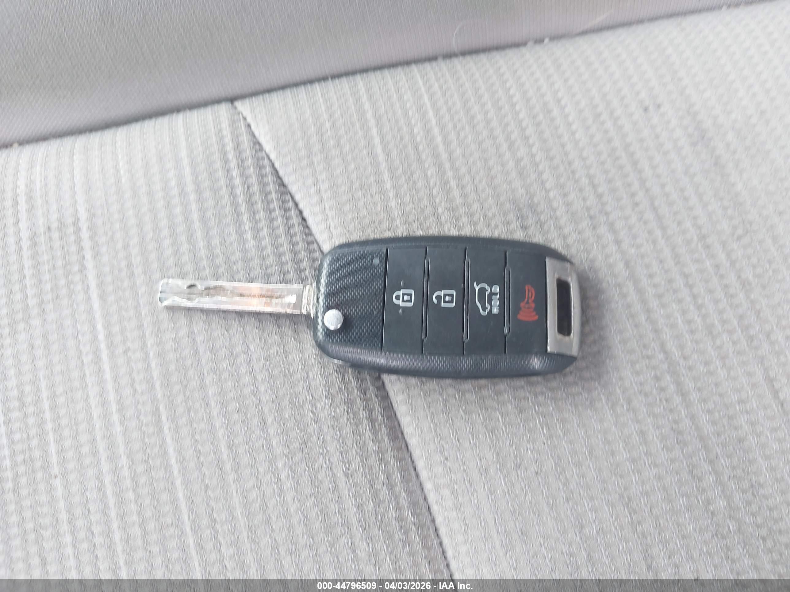 KIA SORENTO image 11
