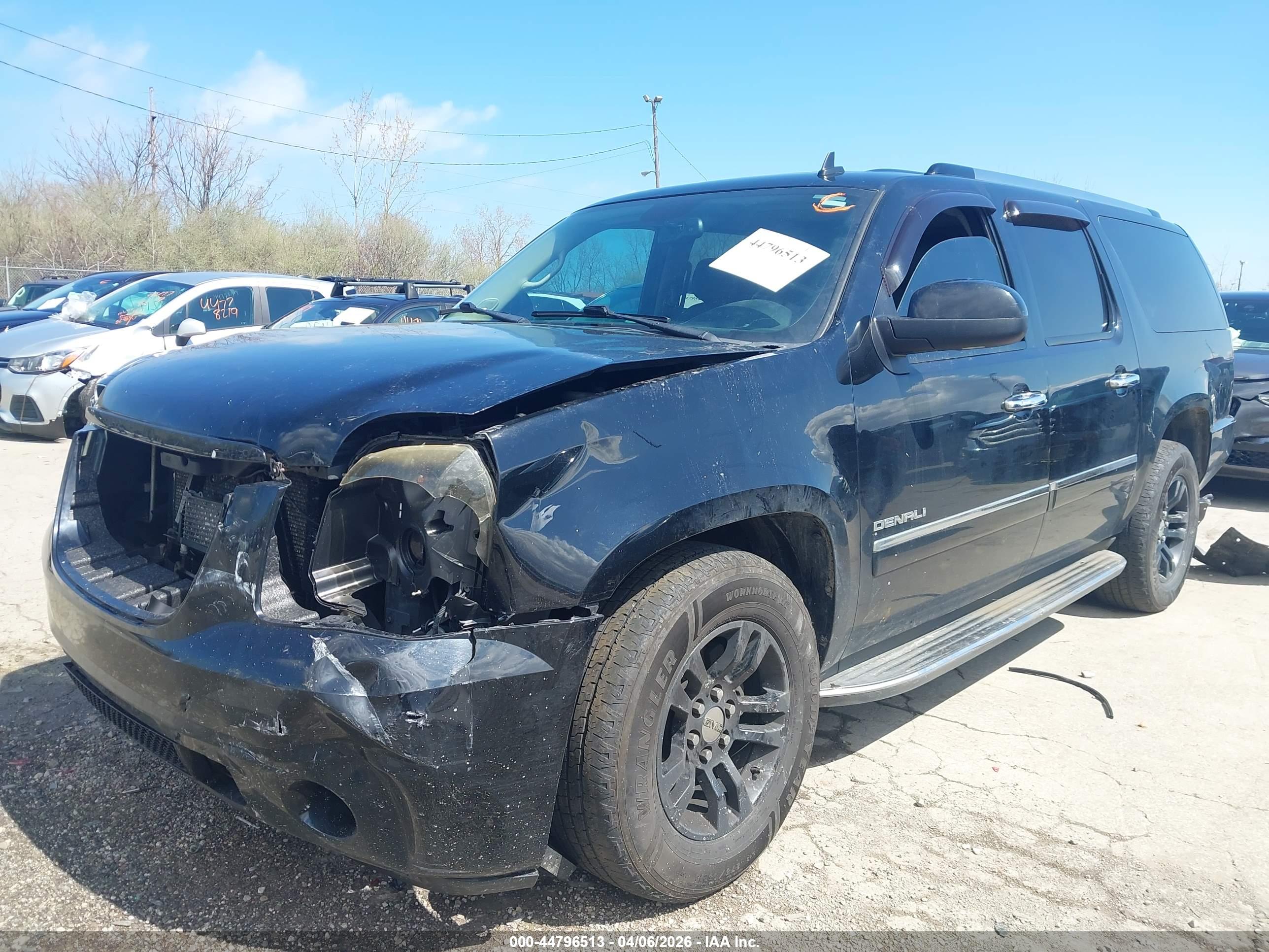 GMC YUKON image 2