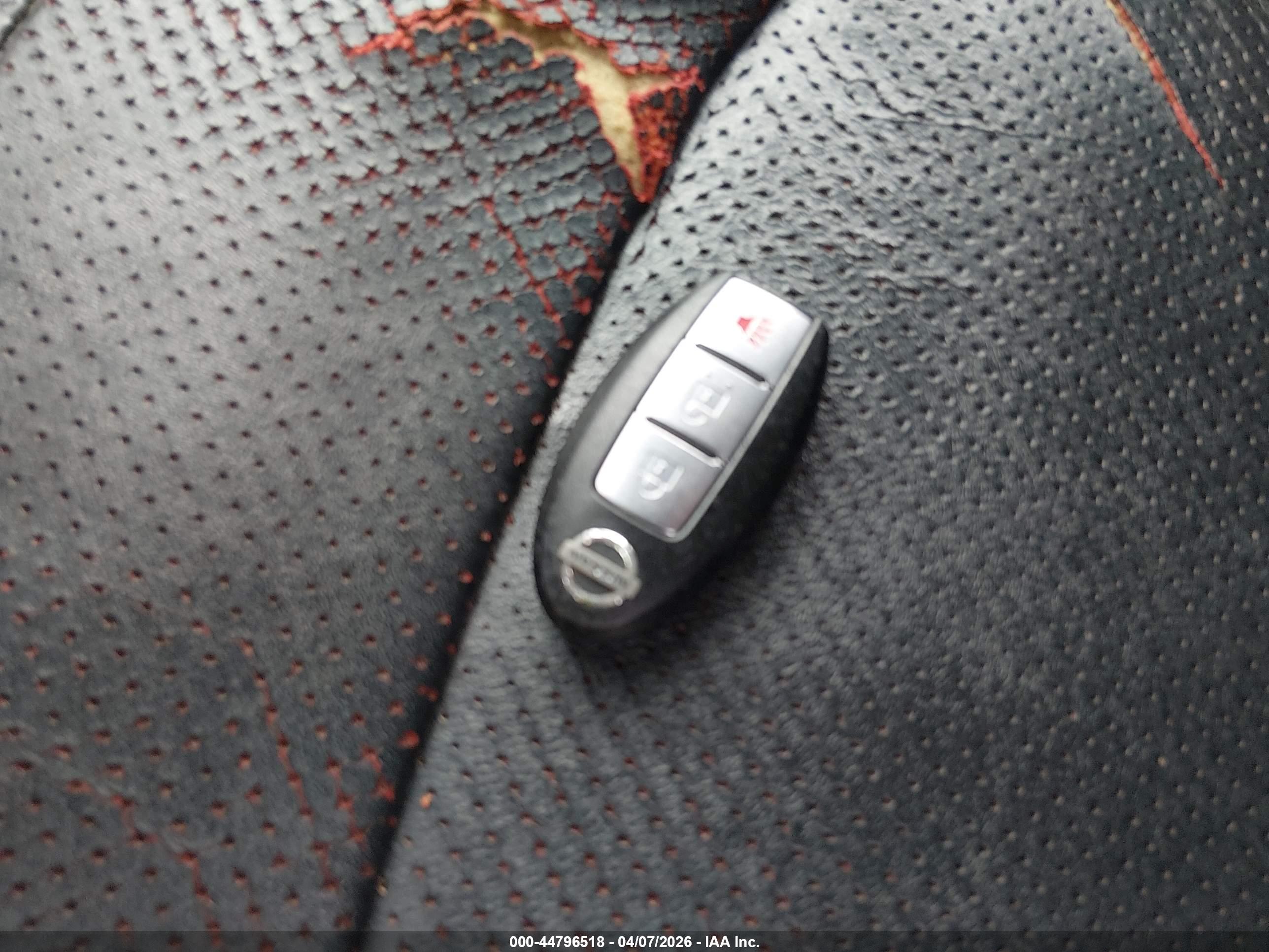 NISSAN ROGUE image 11