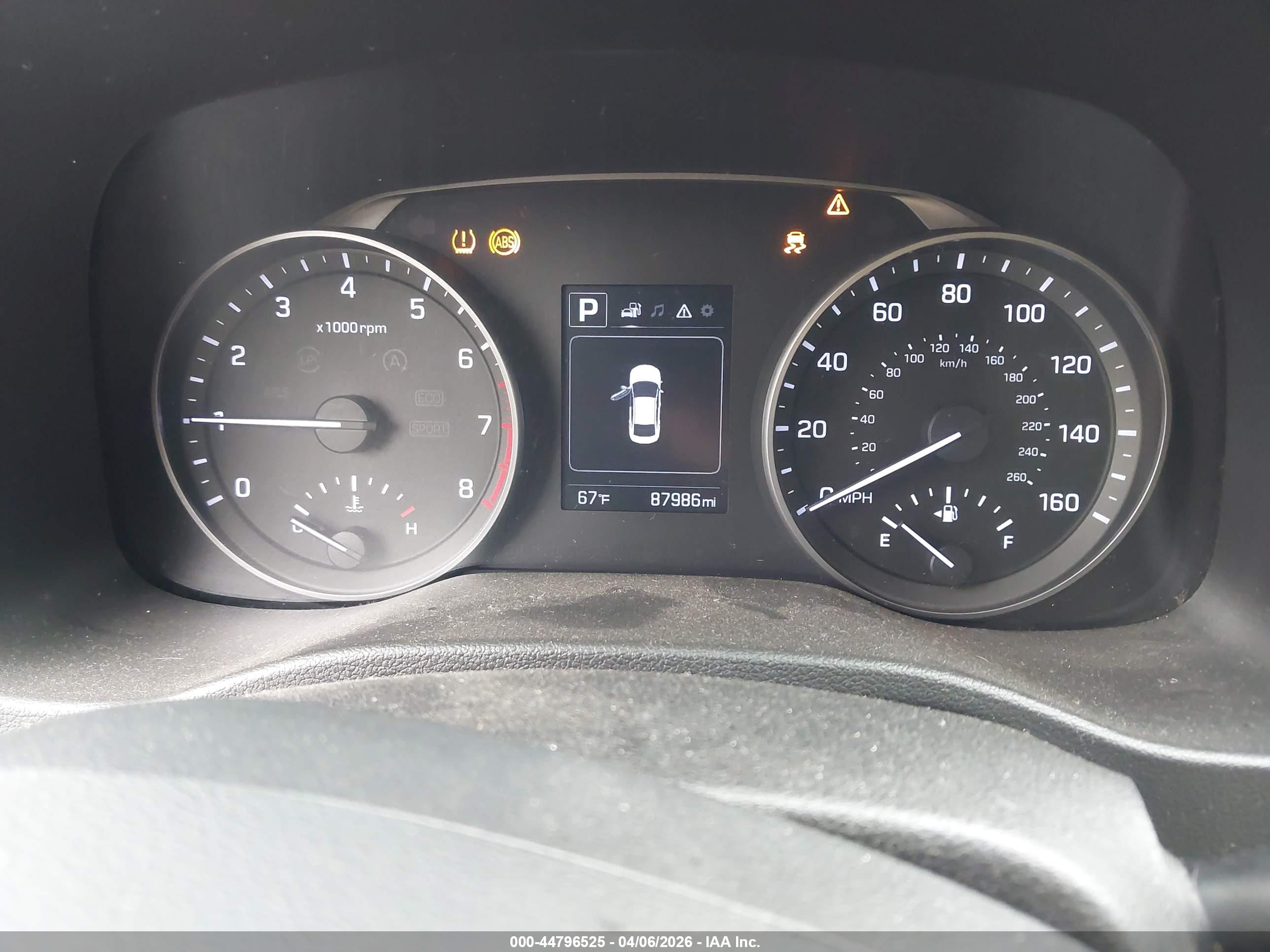 HYUNDAI ELANTRA image 7