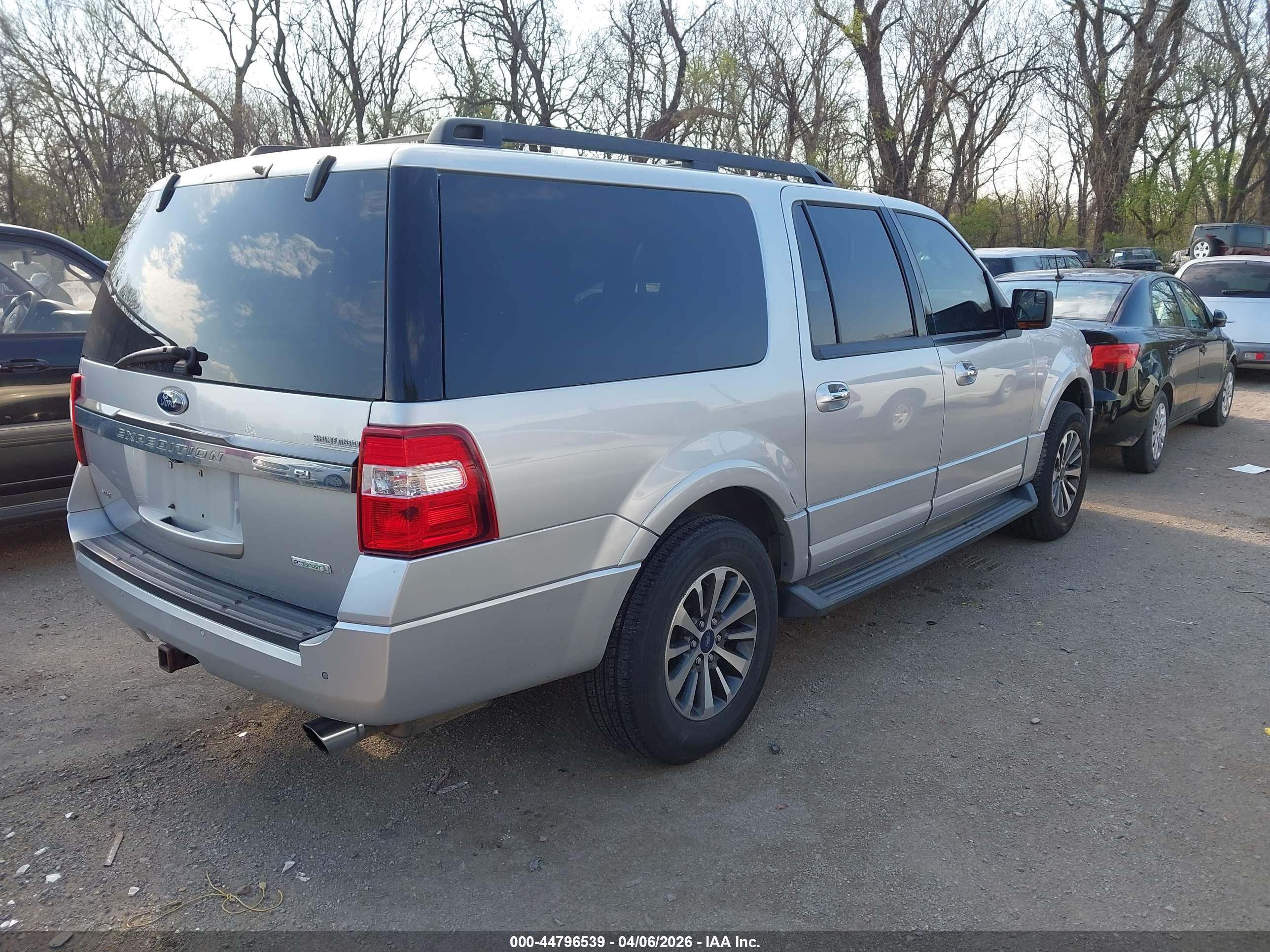 FORD EXPEDITION image 4
