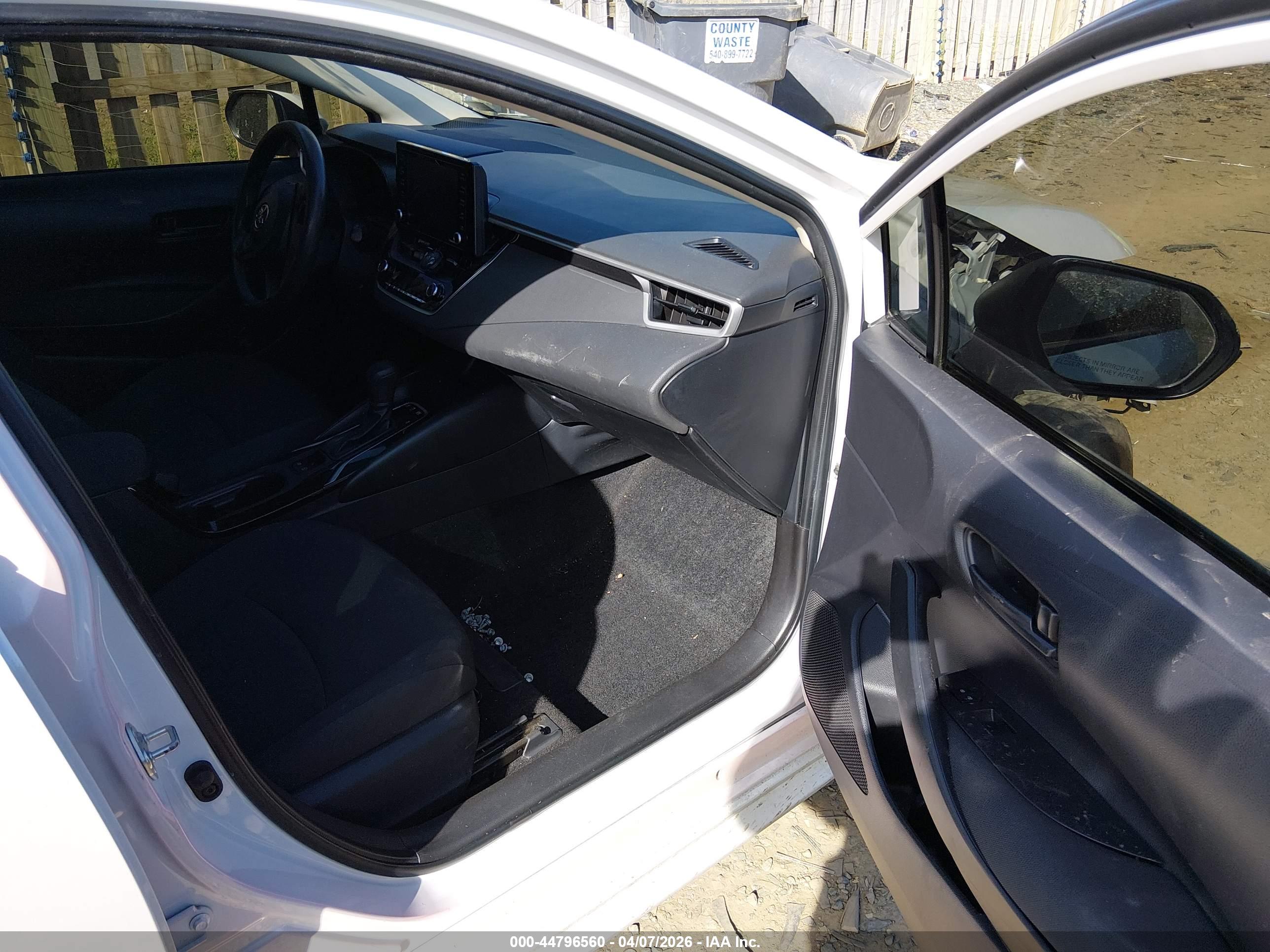 TOYOTA COROLLA image 5