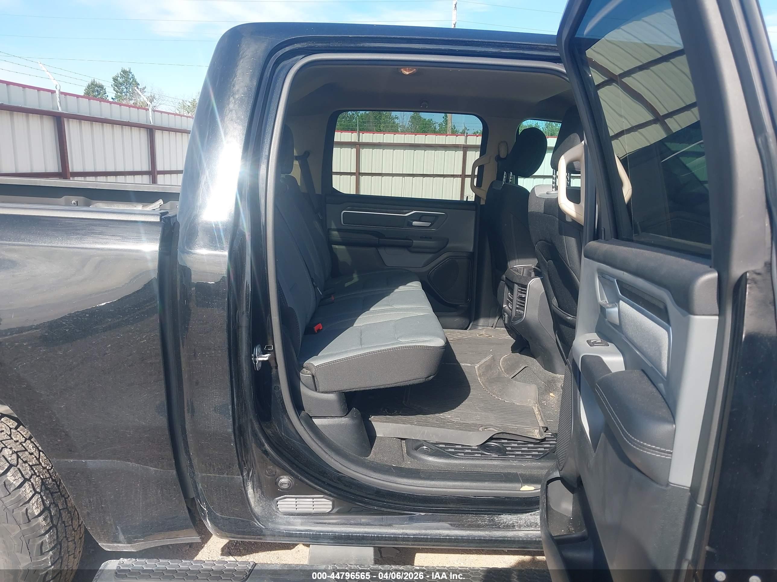 RAM 1500 image 8