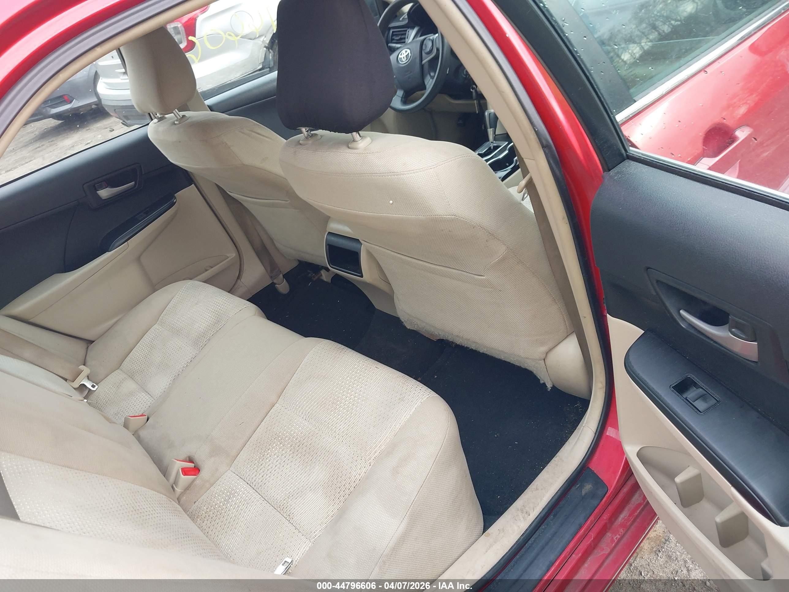TOYOTA CAMRY image 8
