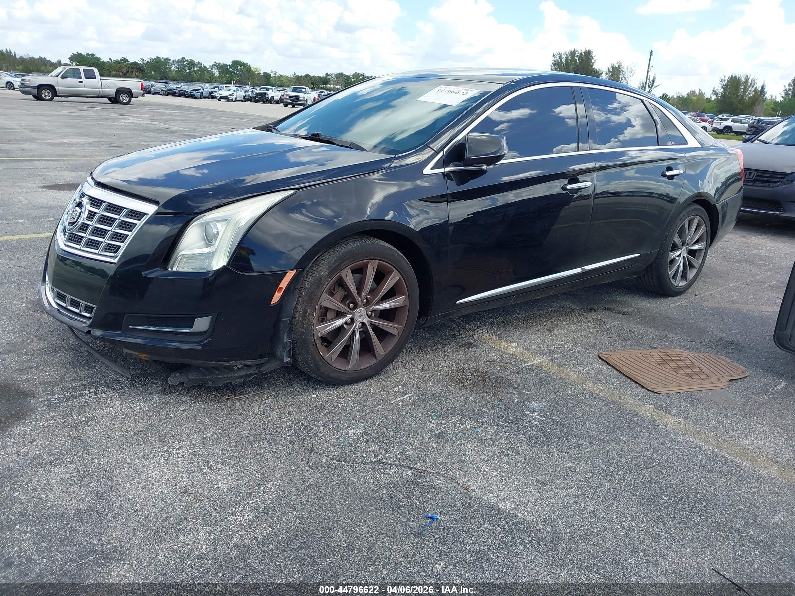CADILLAC XTS image 2