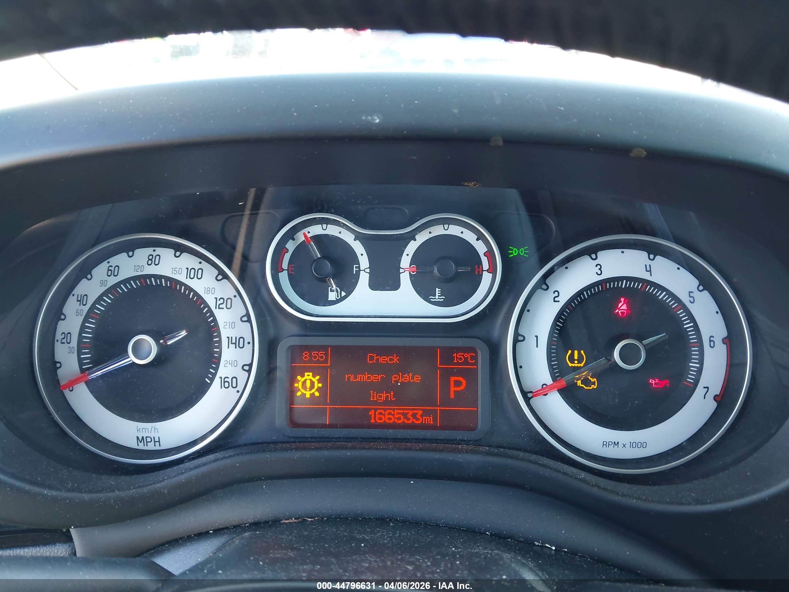 FIAT 500L image 7