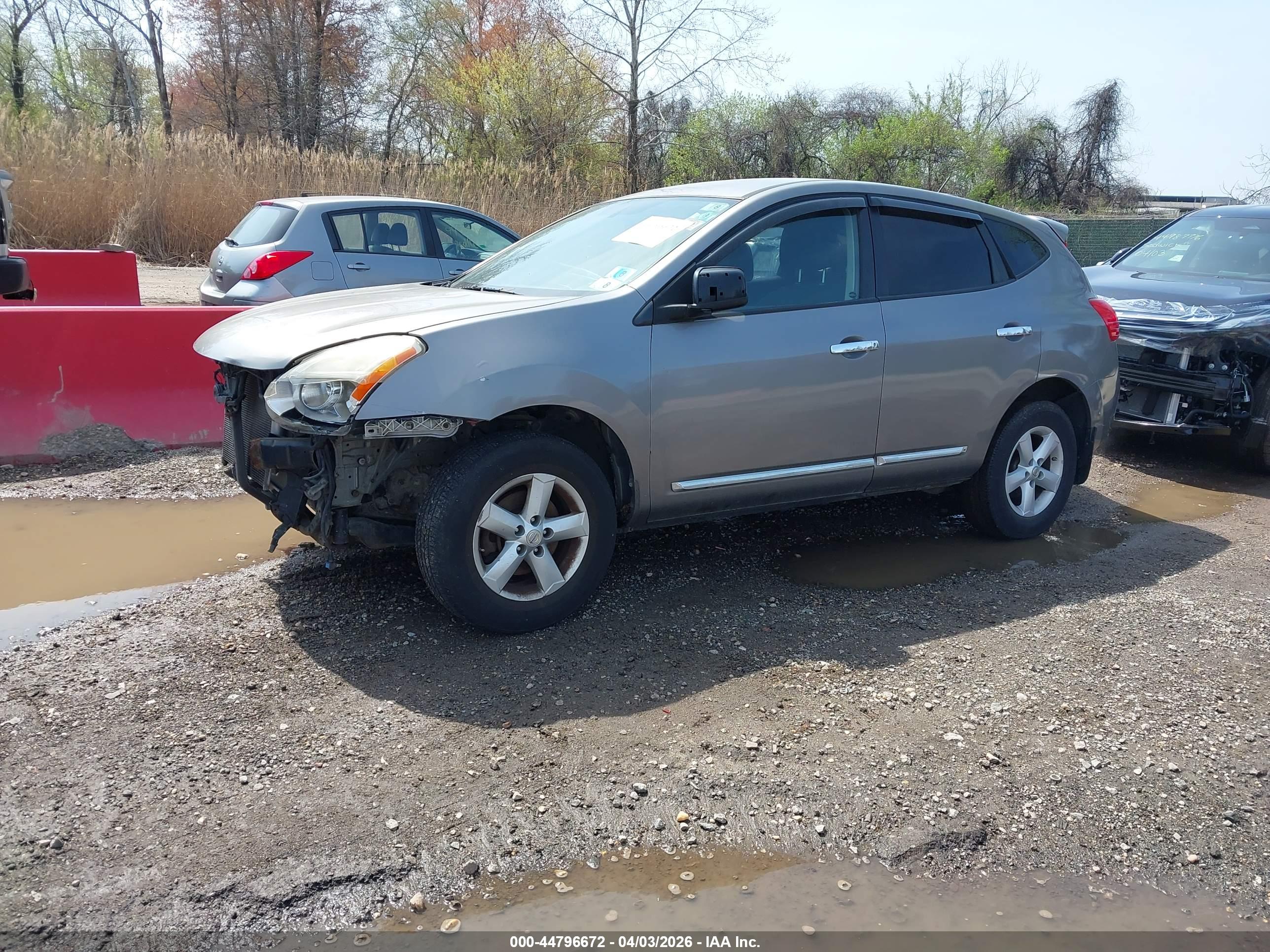 NISSAN ROGUE image 2