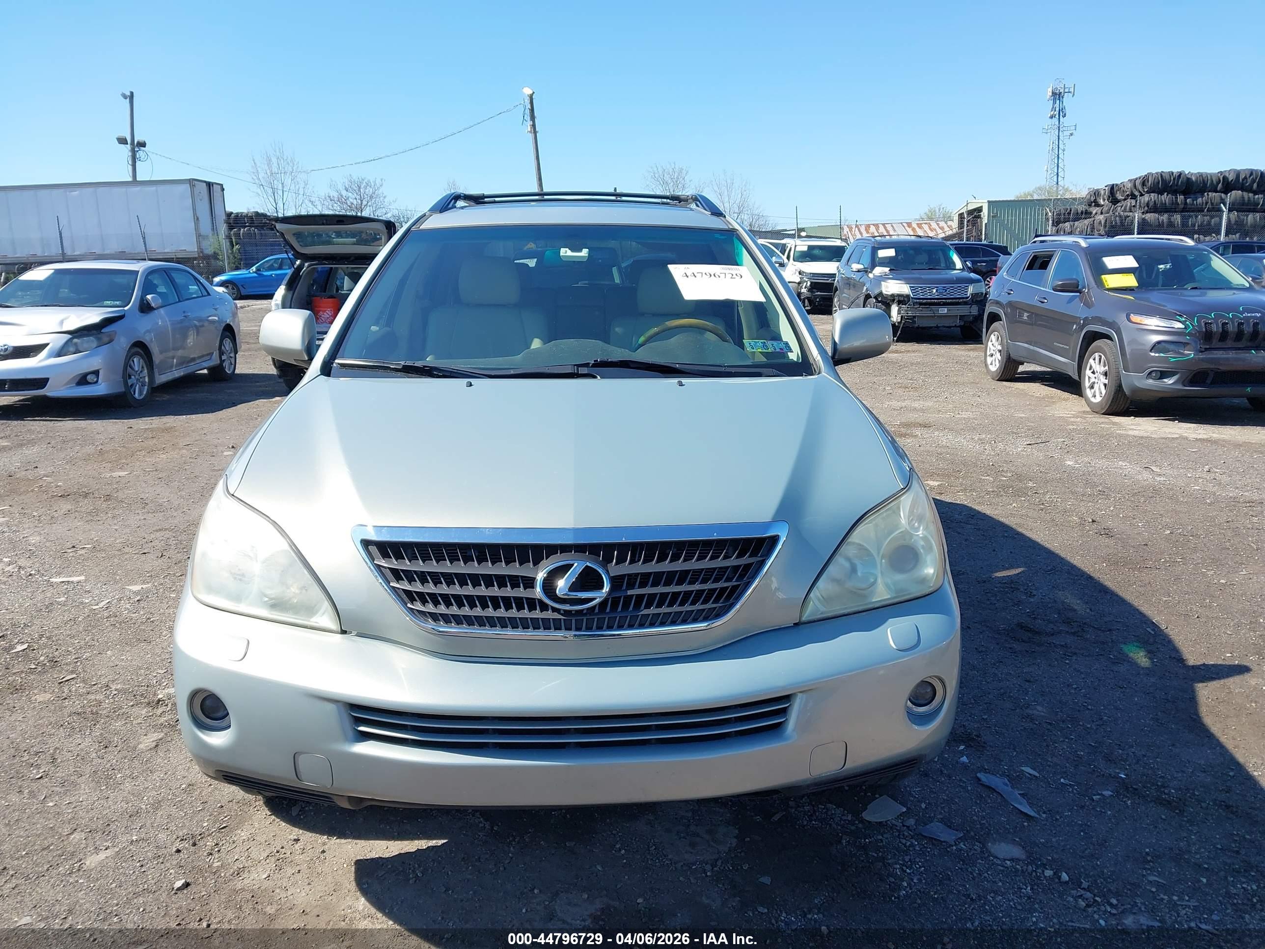 LEXUS RX image 6