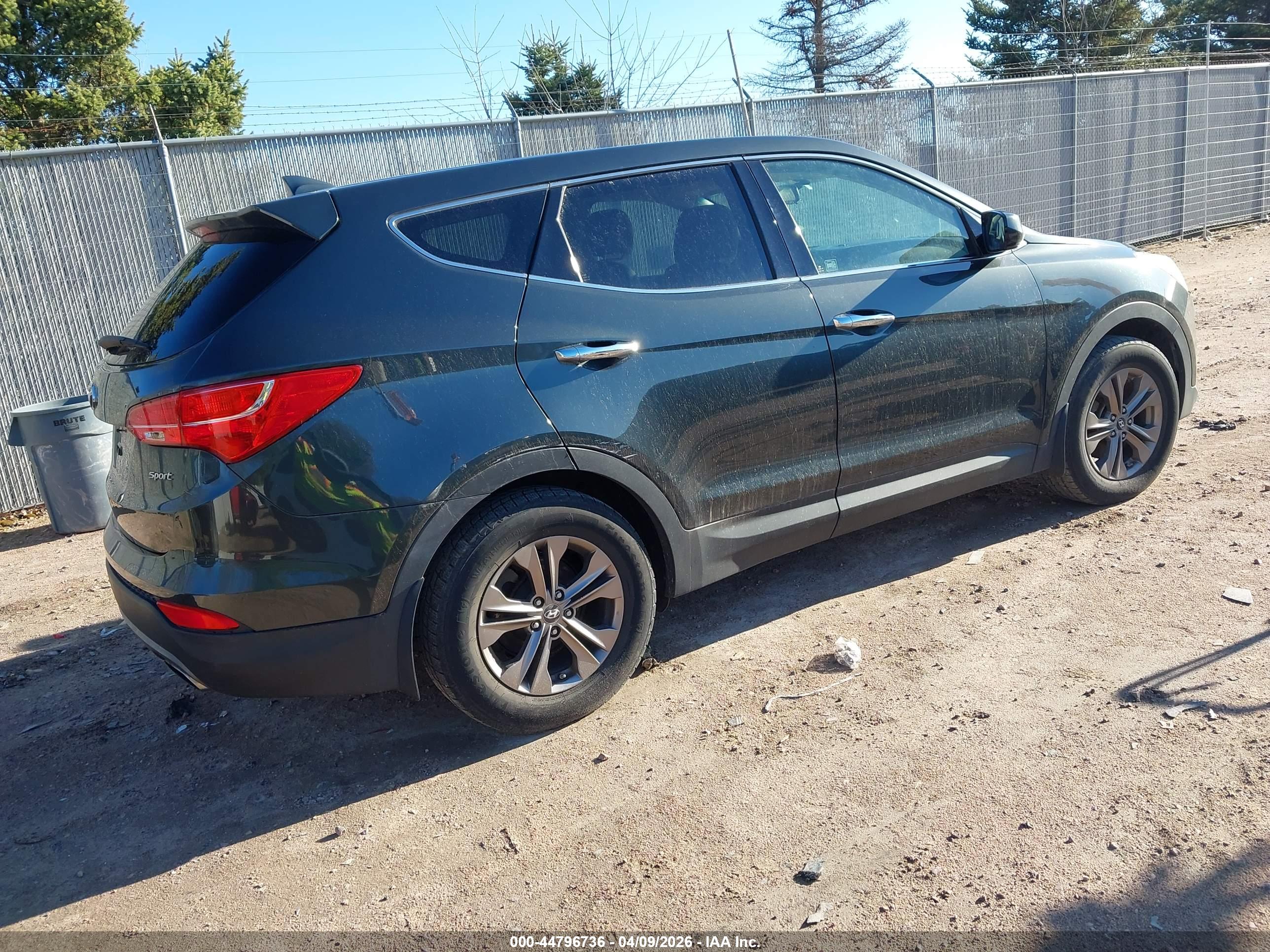 HYUNDAI SANTA image 4