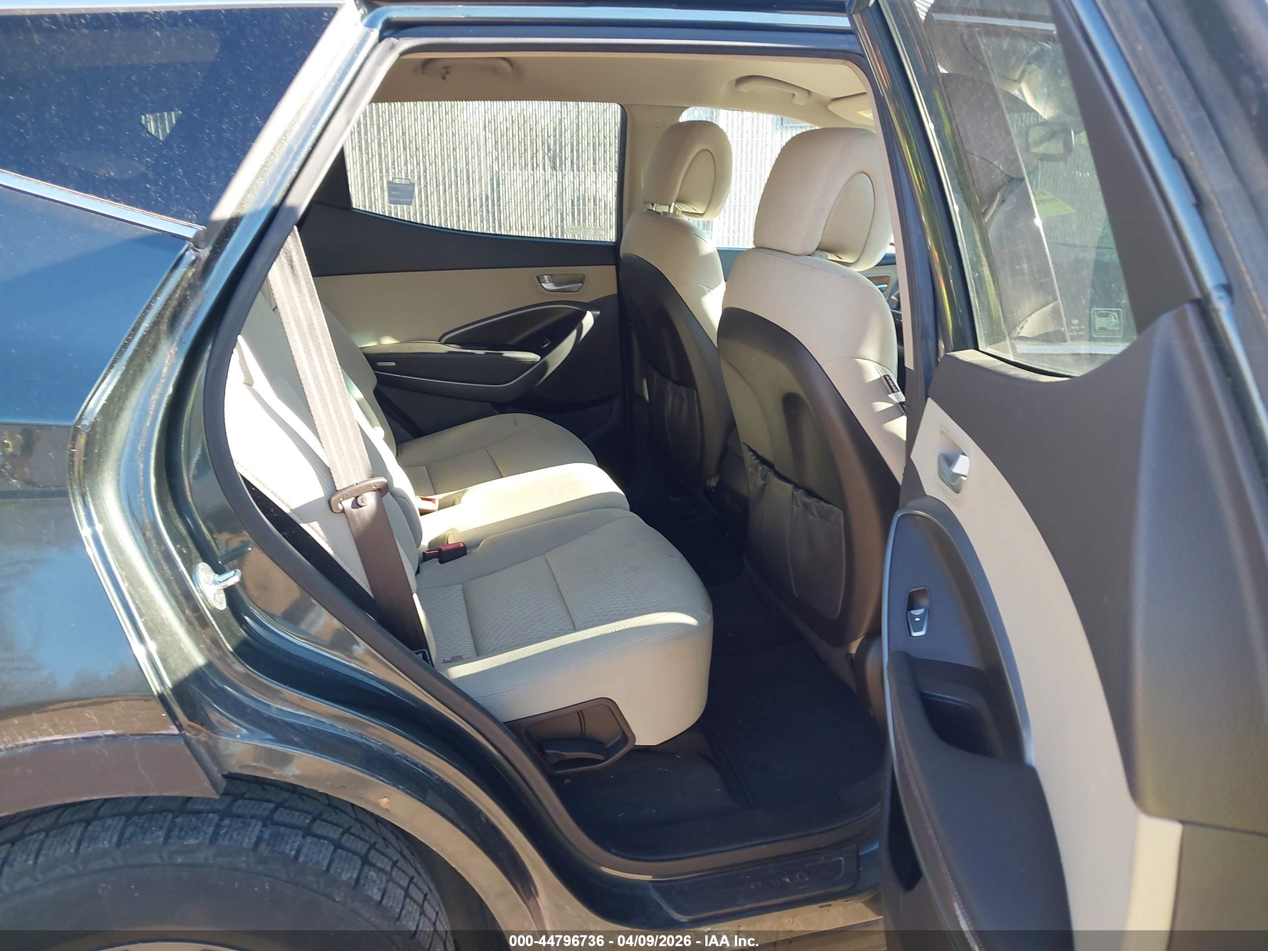 HYUNDAI SANTA image 8