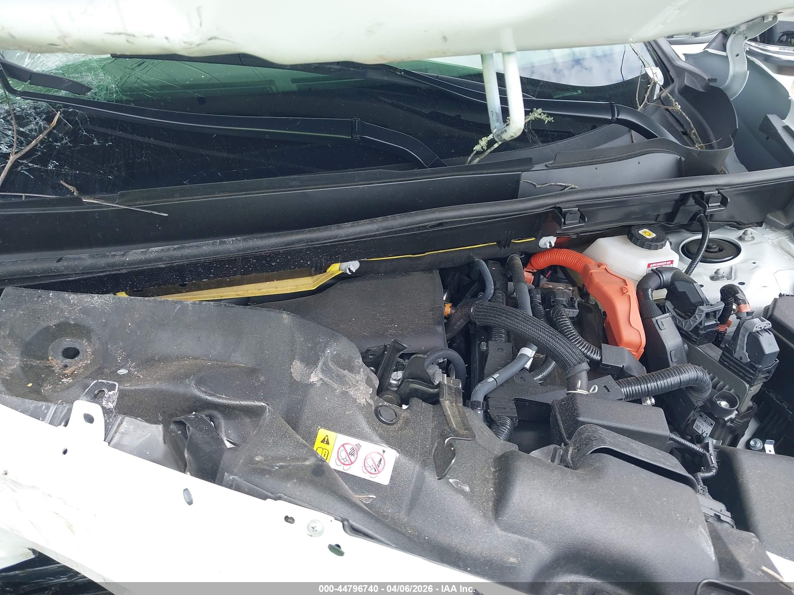 TOYOTA RAV4 image 10