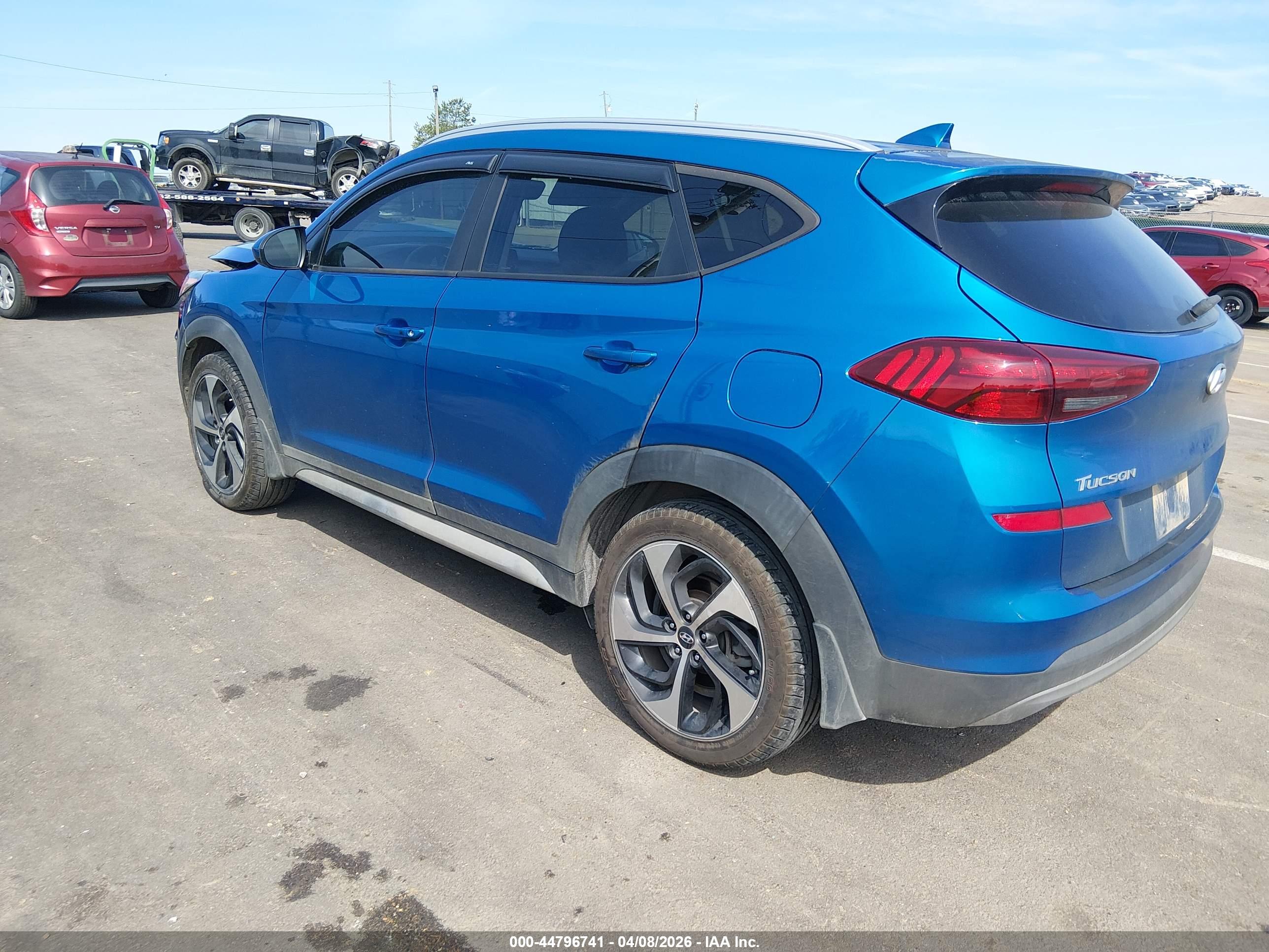 HYUNDAI TUCSON image 3
