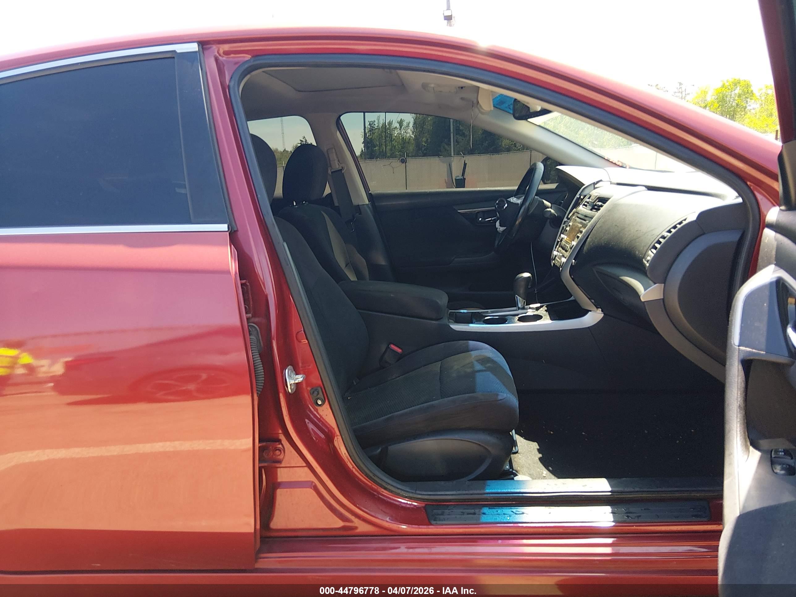 NISSAN ALTIMA image 5