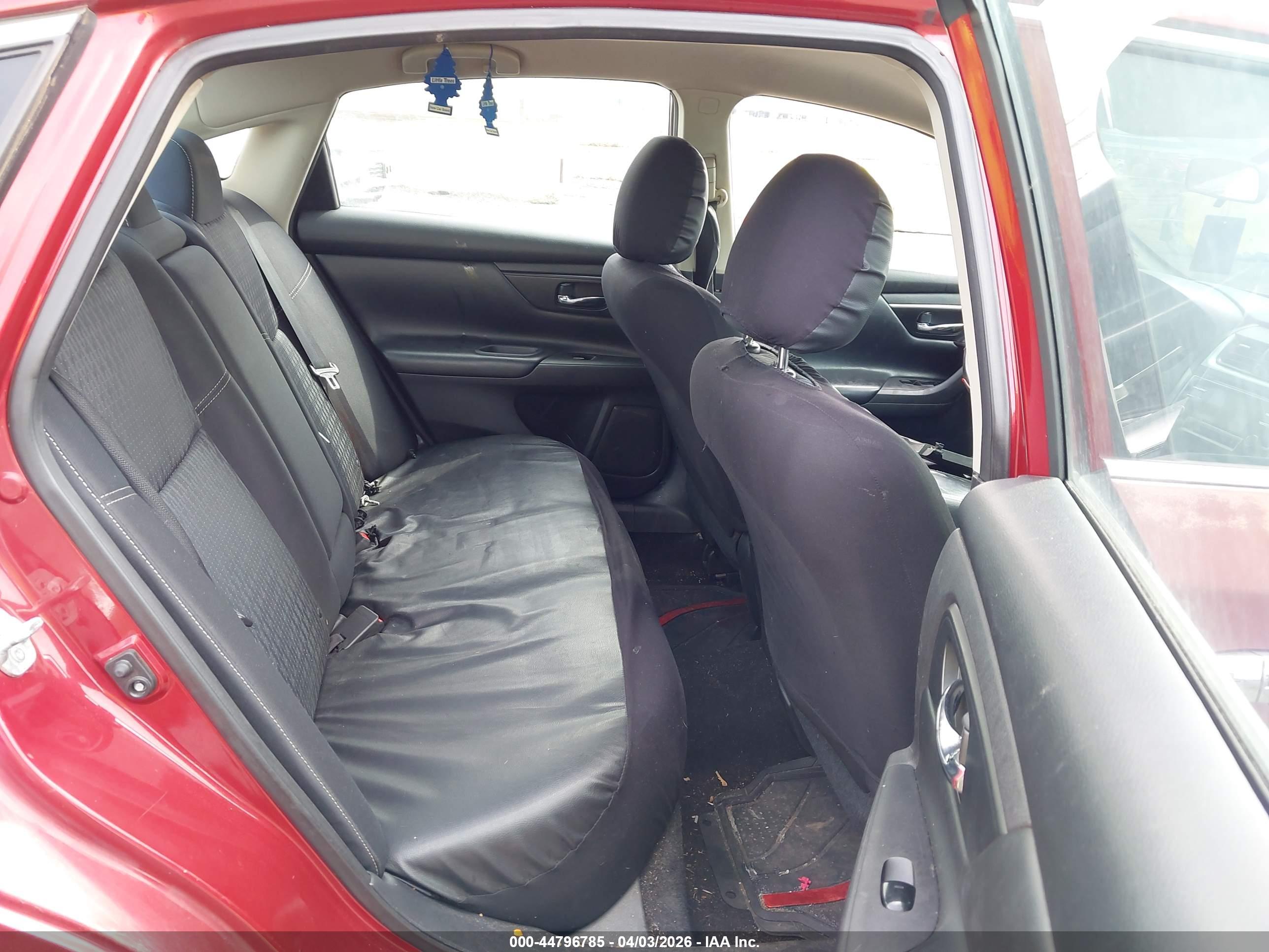 NISSAN ALTIMA image 8