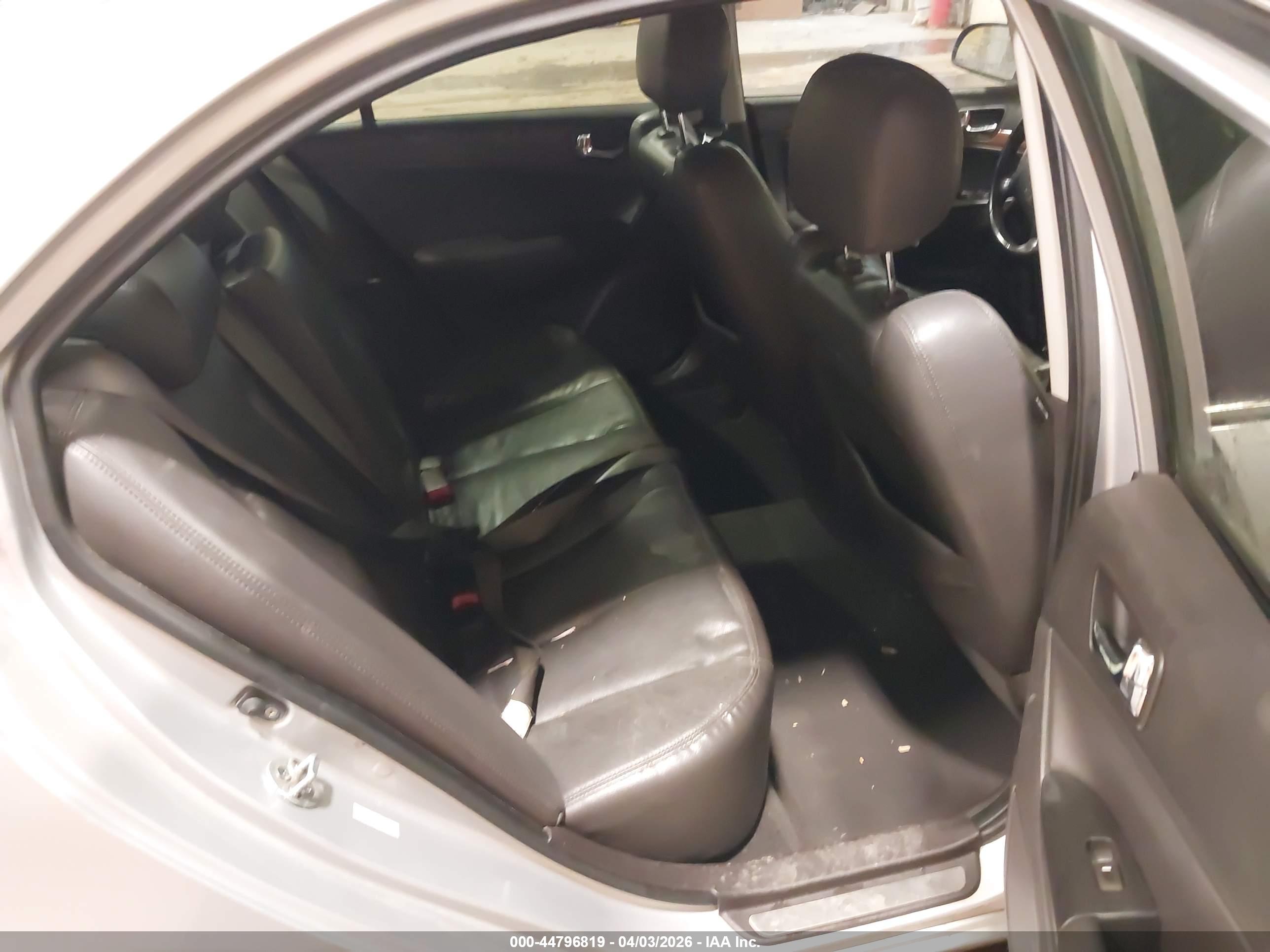 HYUNDAI SONATA image 8