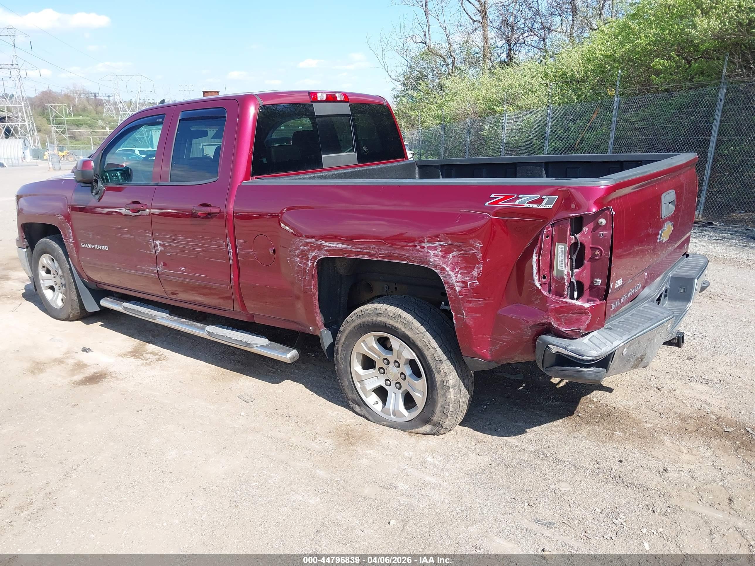 CHEVROLET SILVERADO image 3