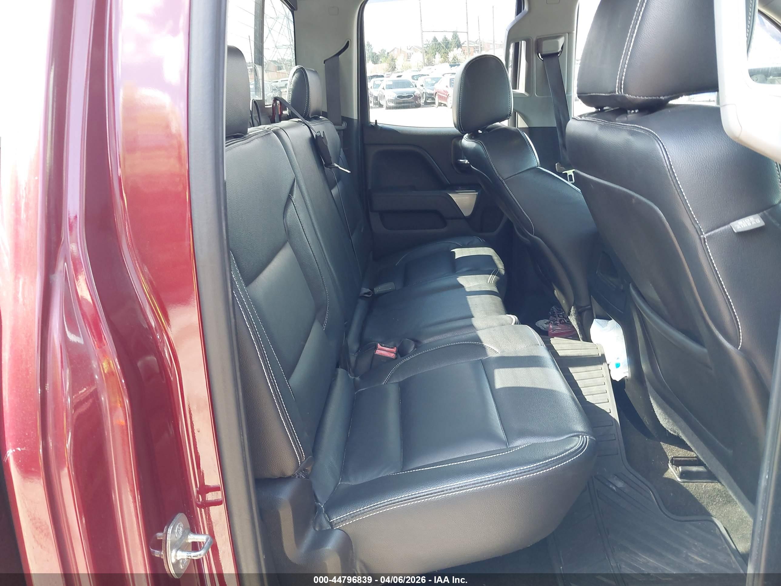 CHEVROLET SILVERADO image 8