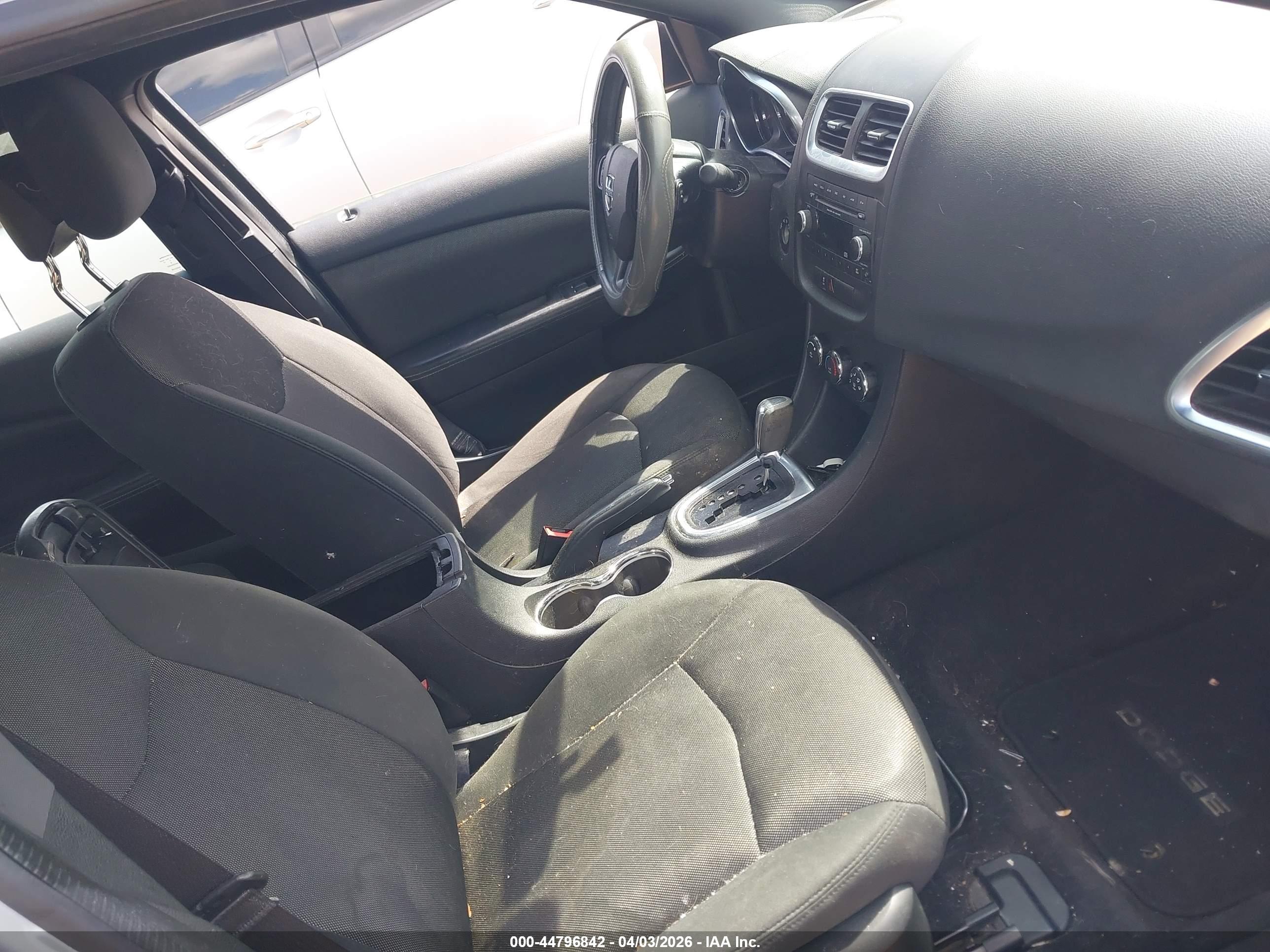 DODGE AVENGER image 5