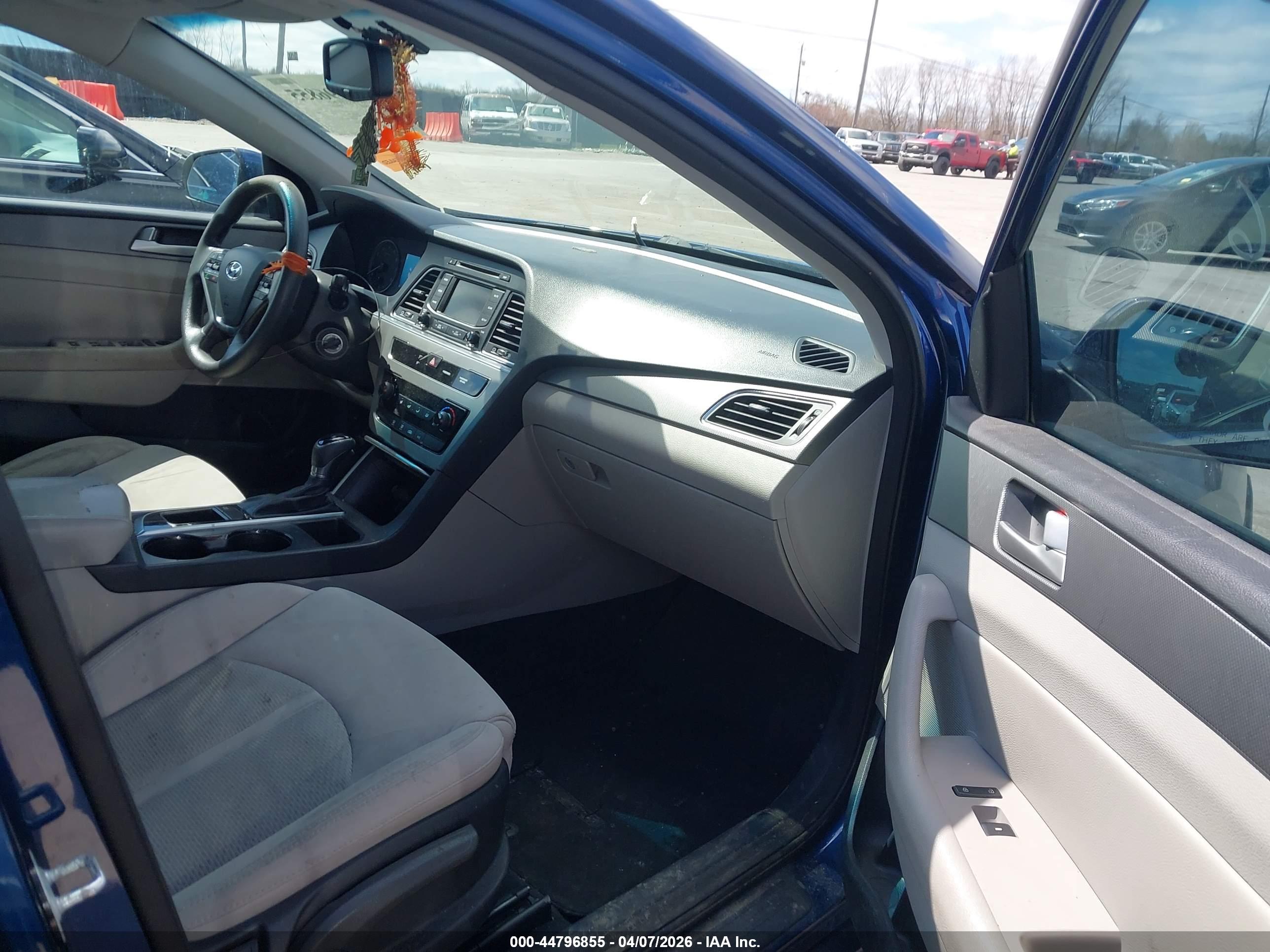 HYUNDAI SONATA image 5