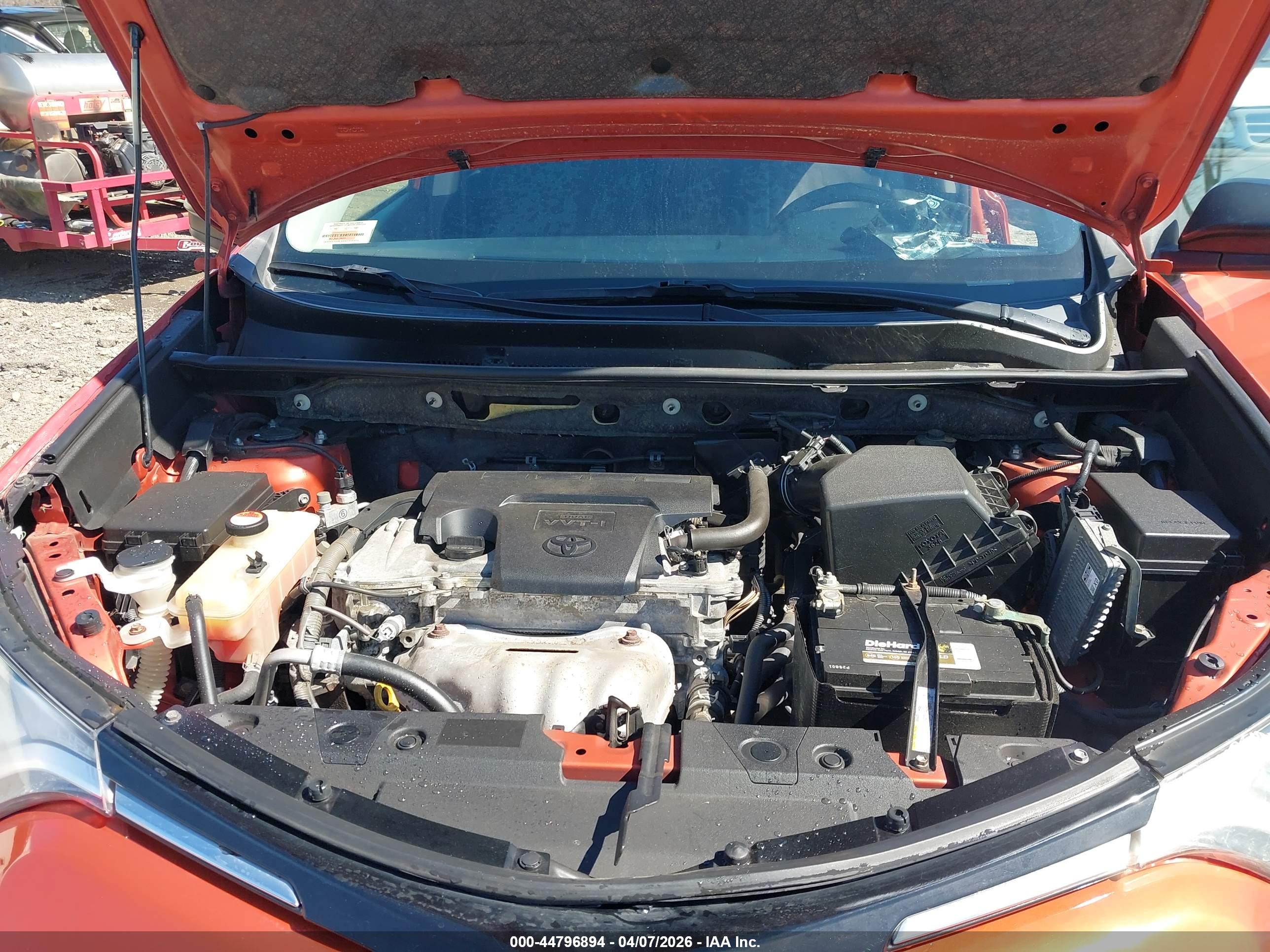 TOYOTA RAV4 image 10