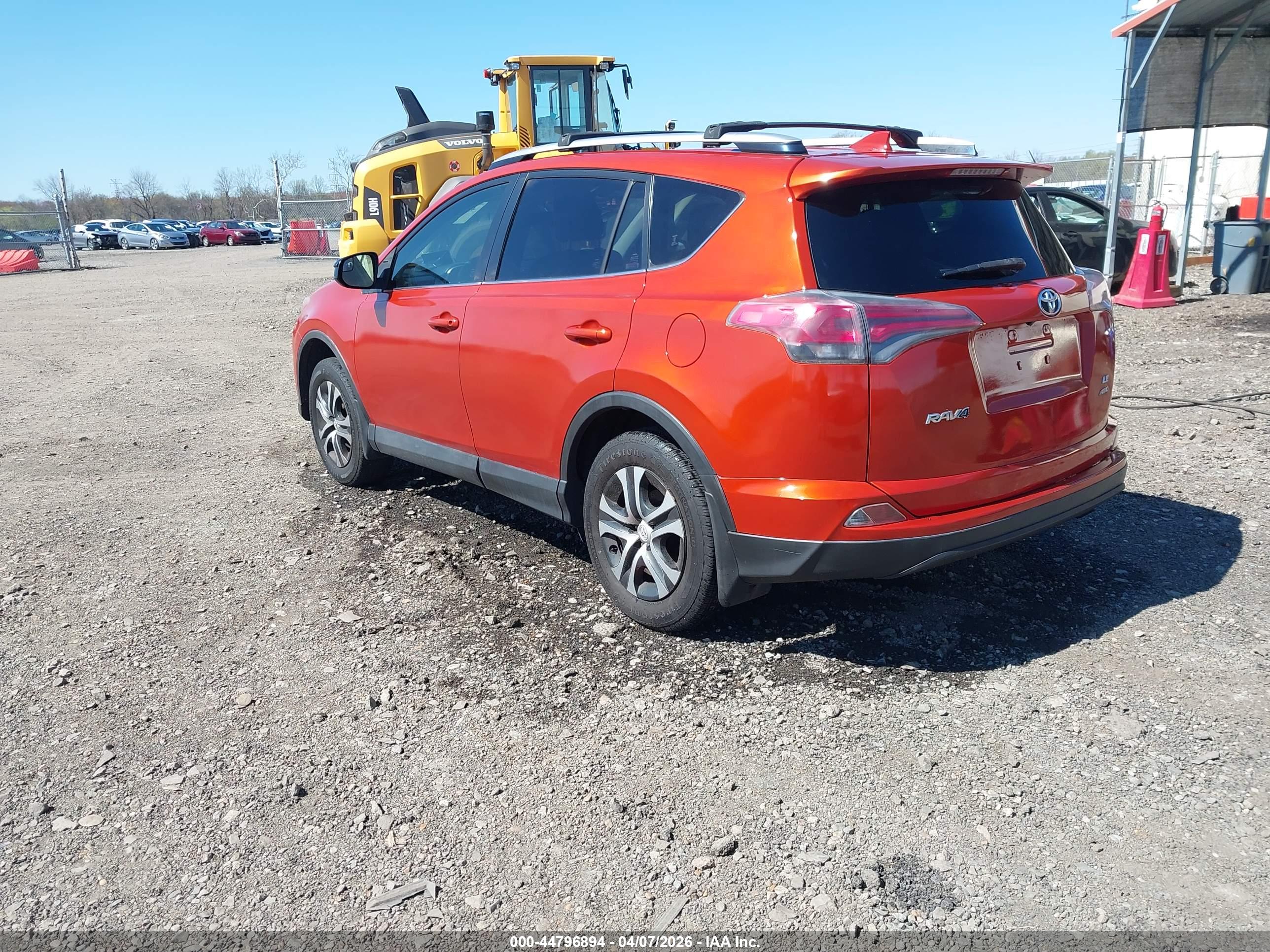 TOYOTA RAV4 image 3