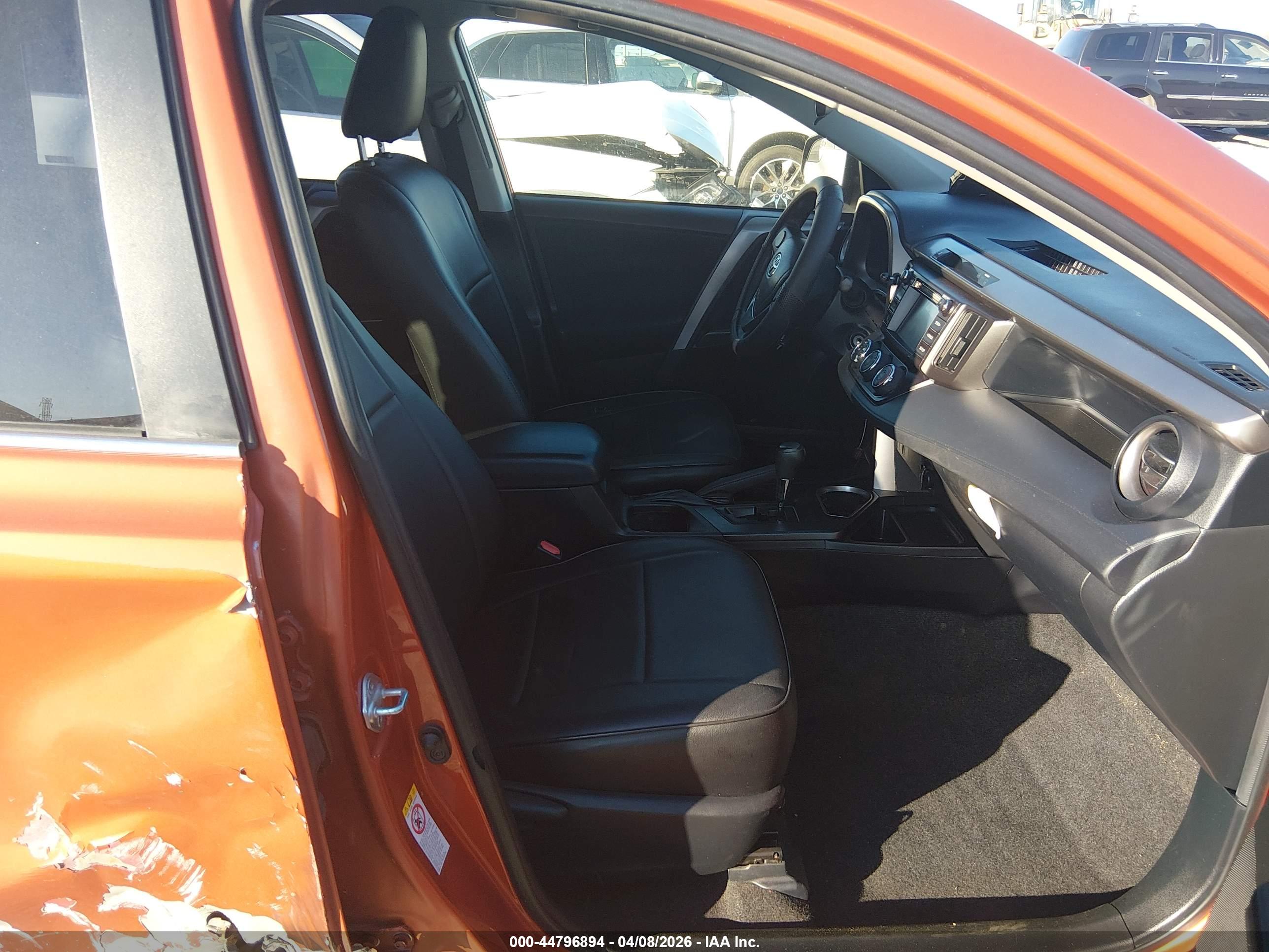 TOYOTA RAV4 image 5