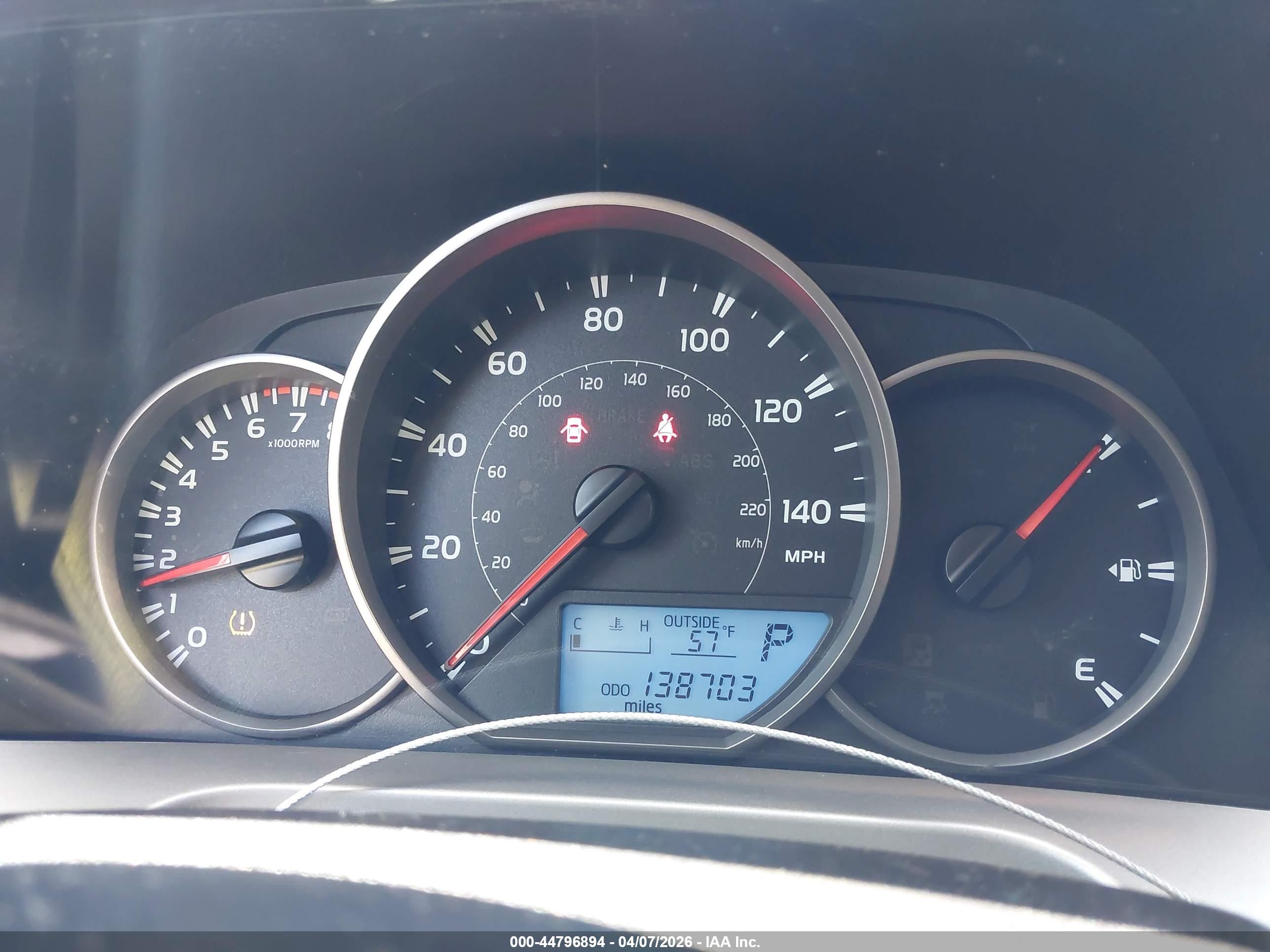 TOYOTA RAV4 image 7