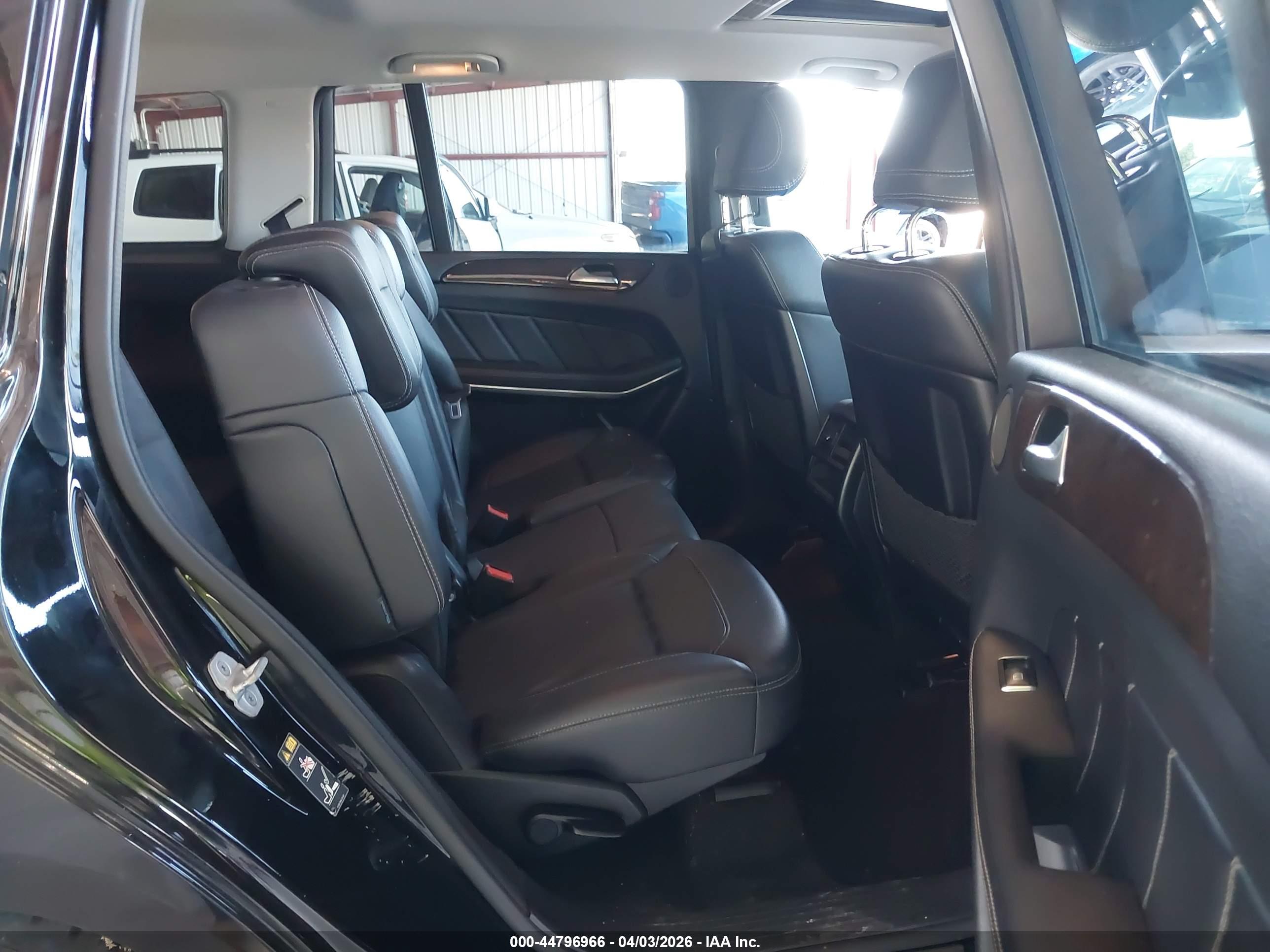 MERCEDES-BENZ GL image 8
