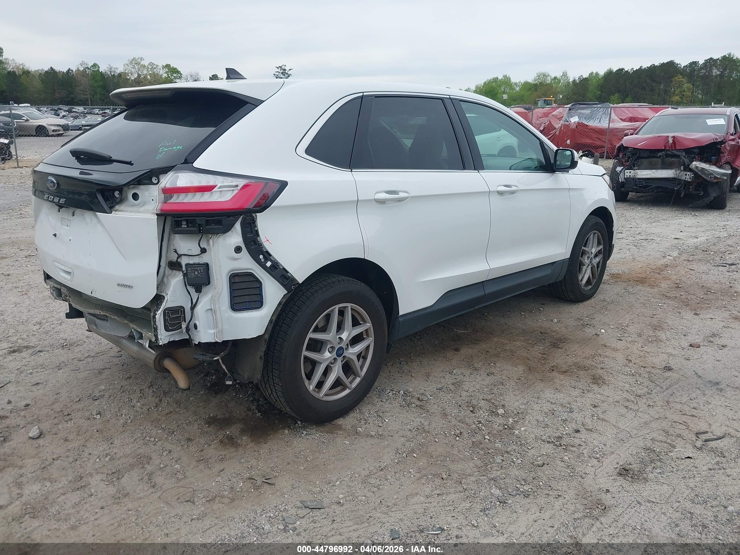 FORD EDGE image 4