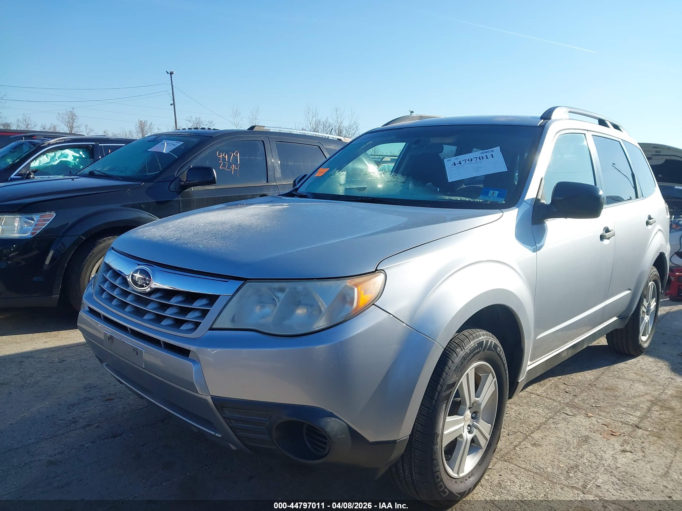 SUBARU FORESTER image 2