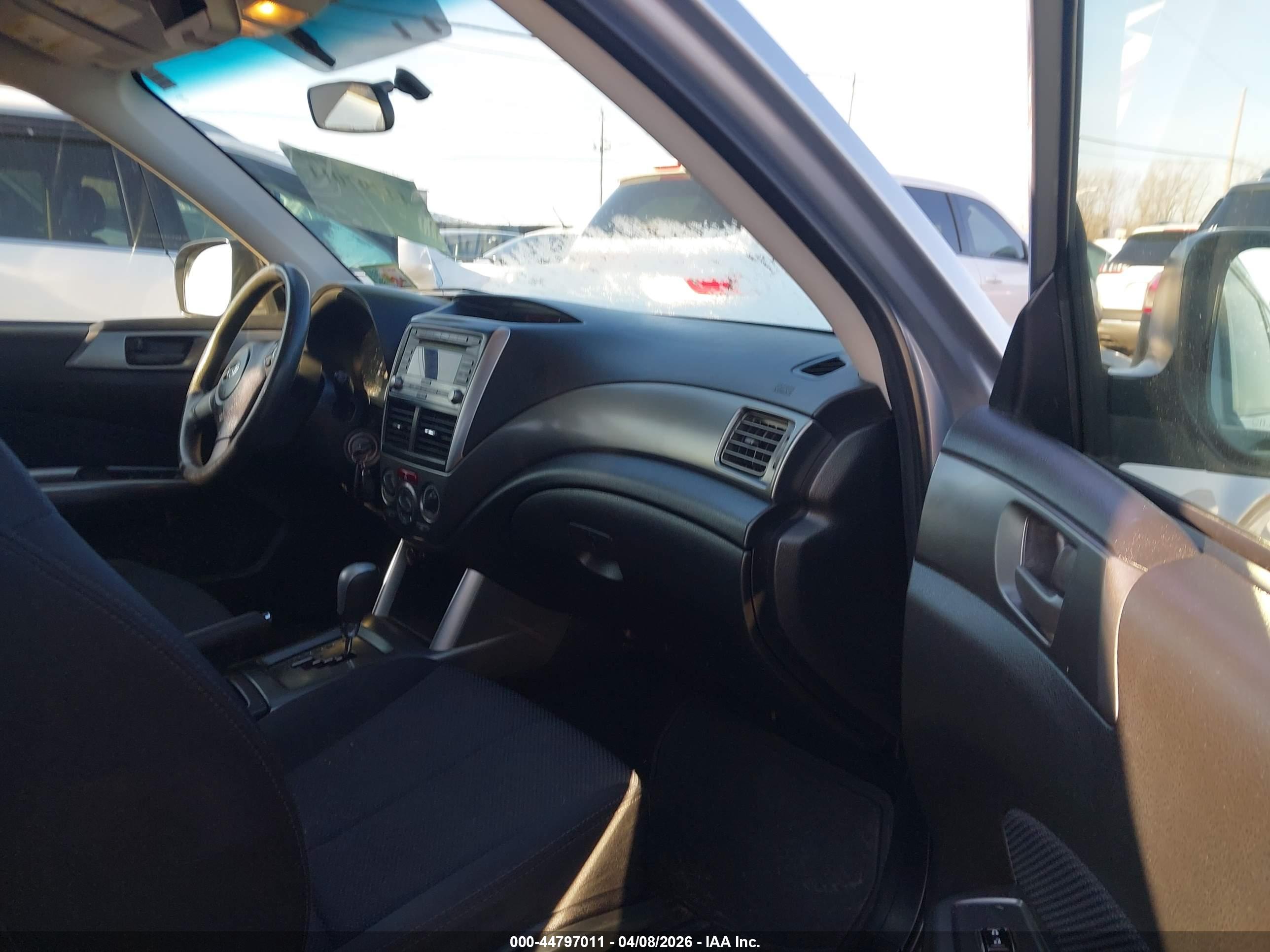SUBARU FORESTER image 5
