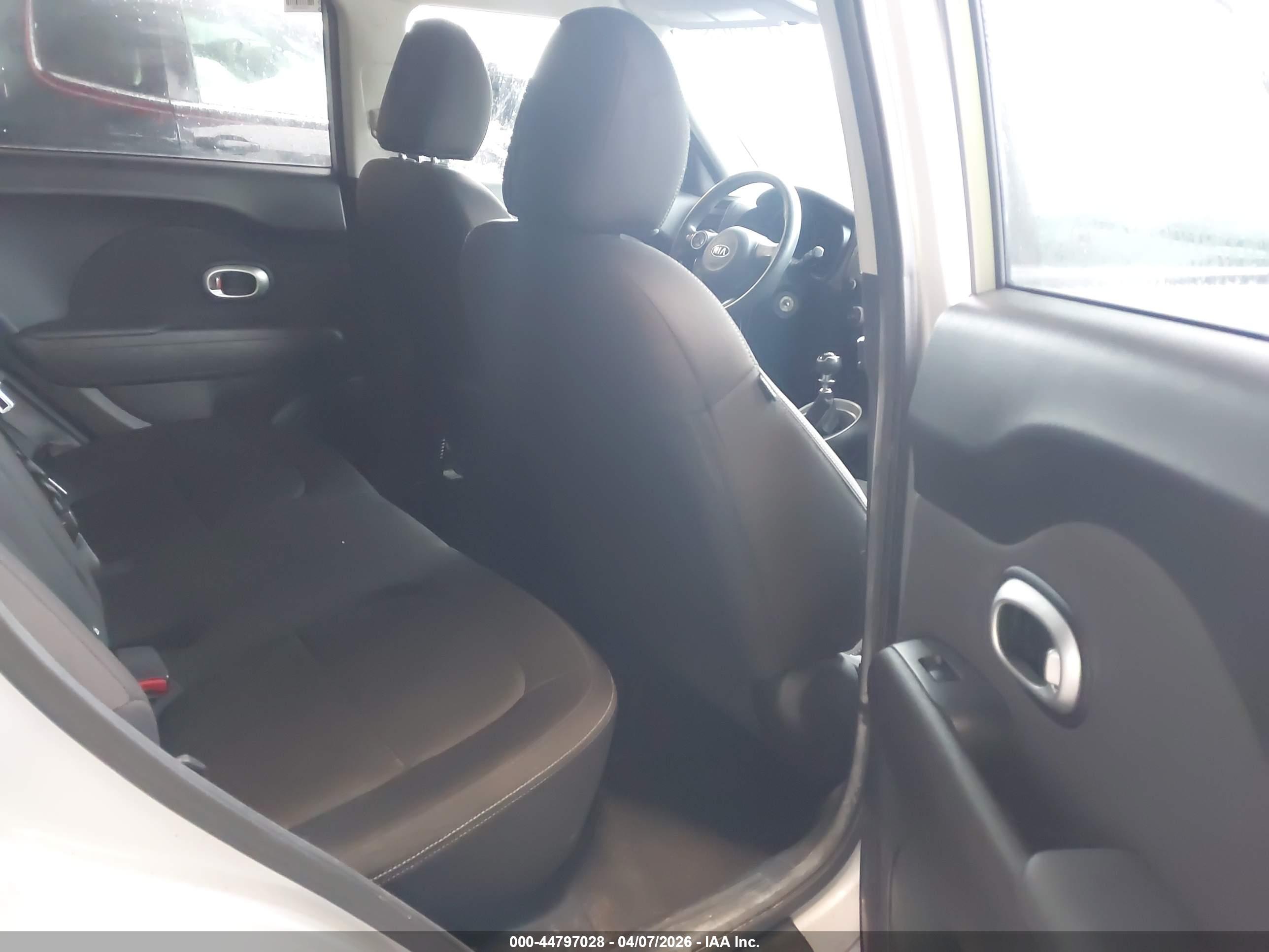 KIA SOUL image 8