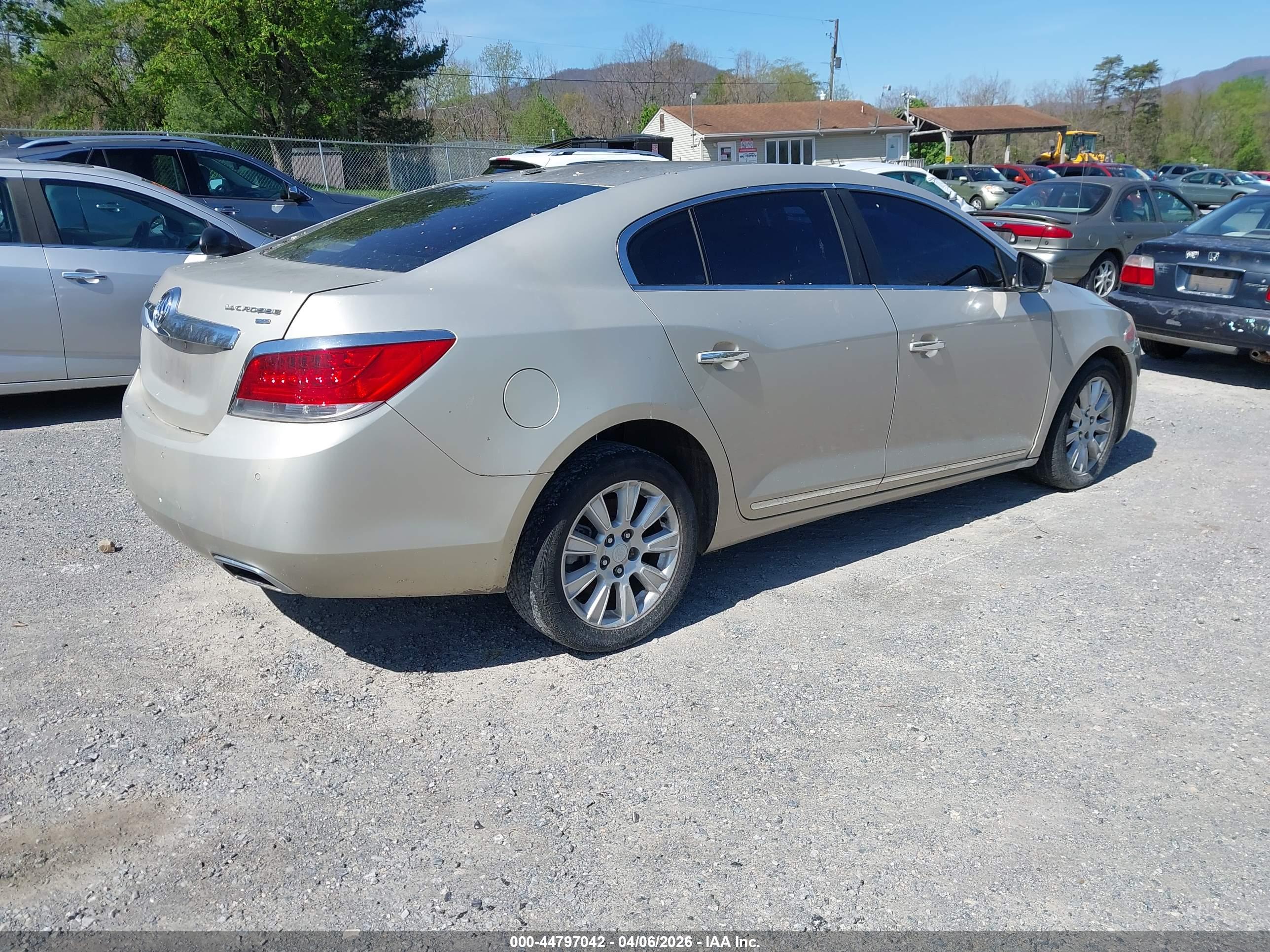 BUICK LACROSSE image 4