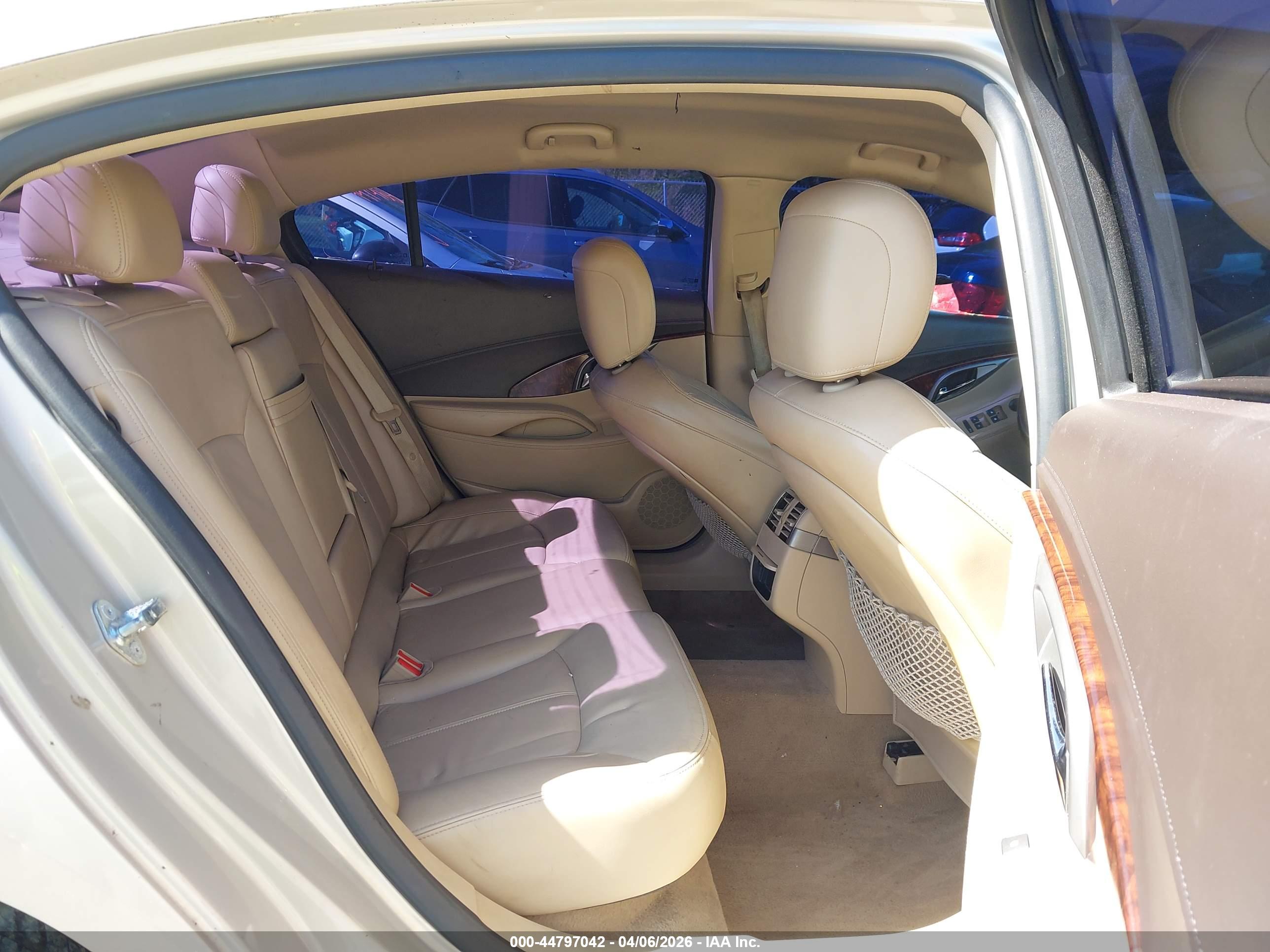 BUICK LACROSSE image 8