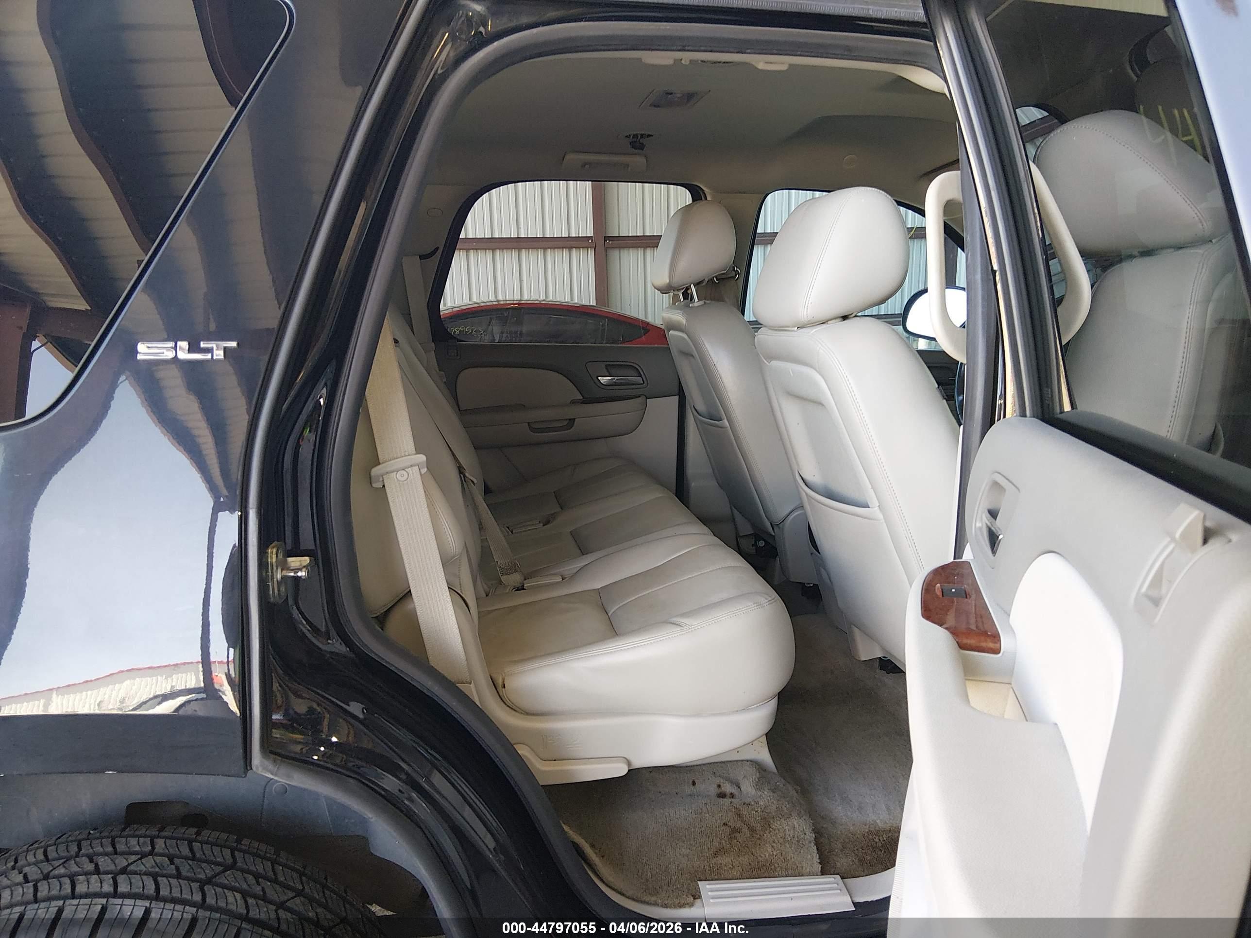 GMC YUKON image 8