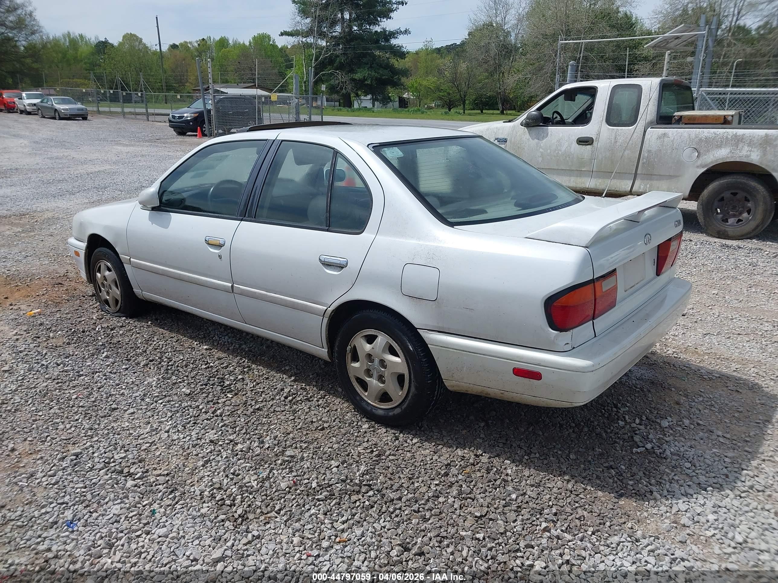 INFINITI G20 image 3