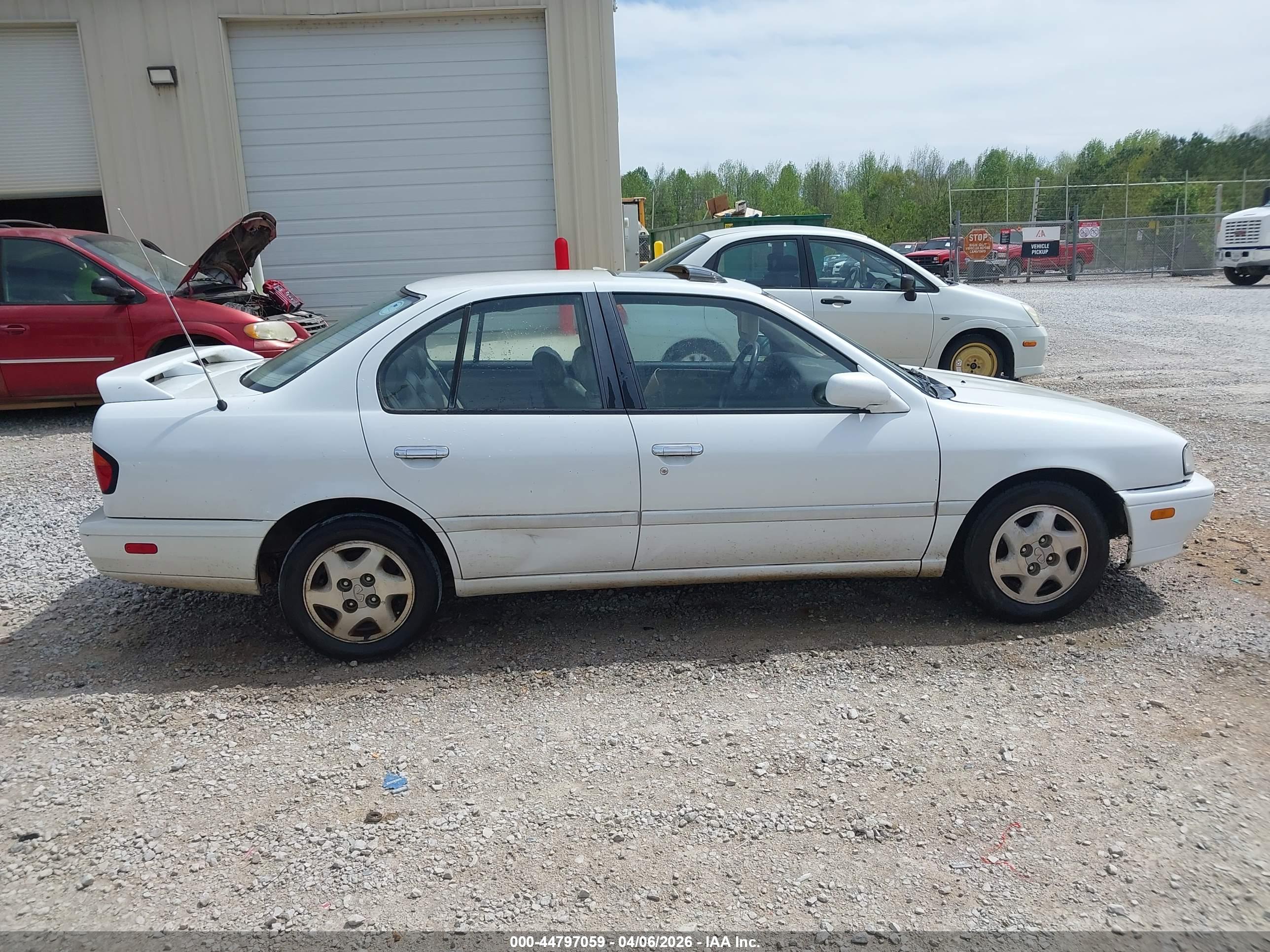 INFINITI G20 image 6