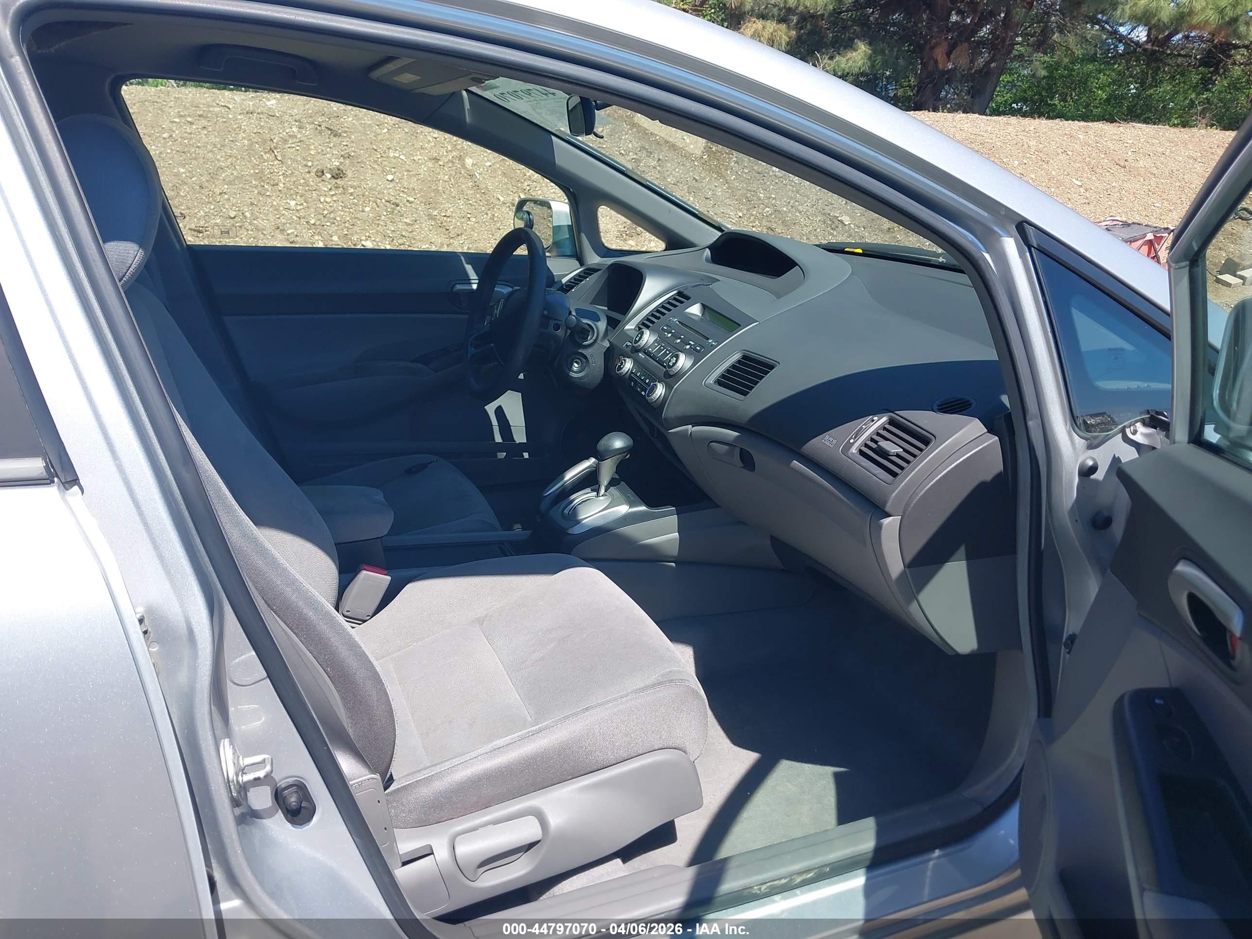 HONDA CIVIC image 5