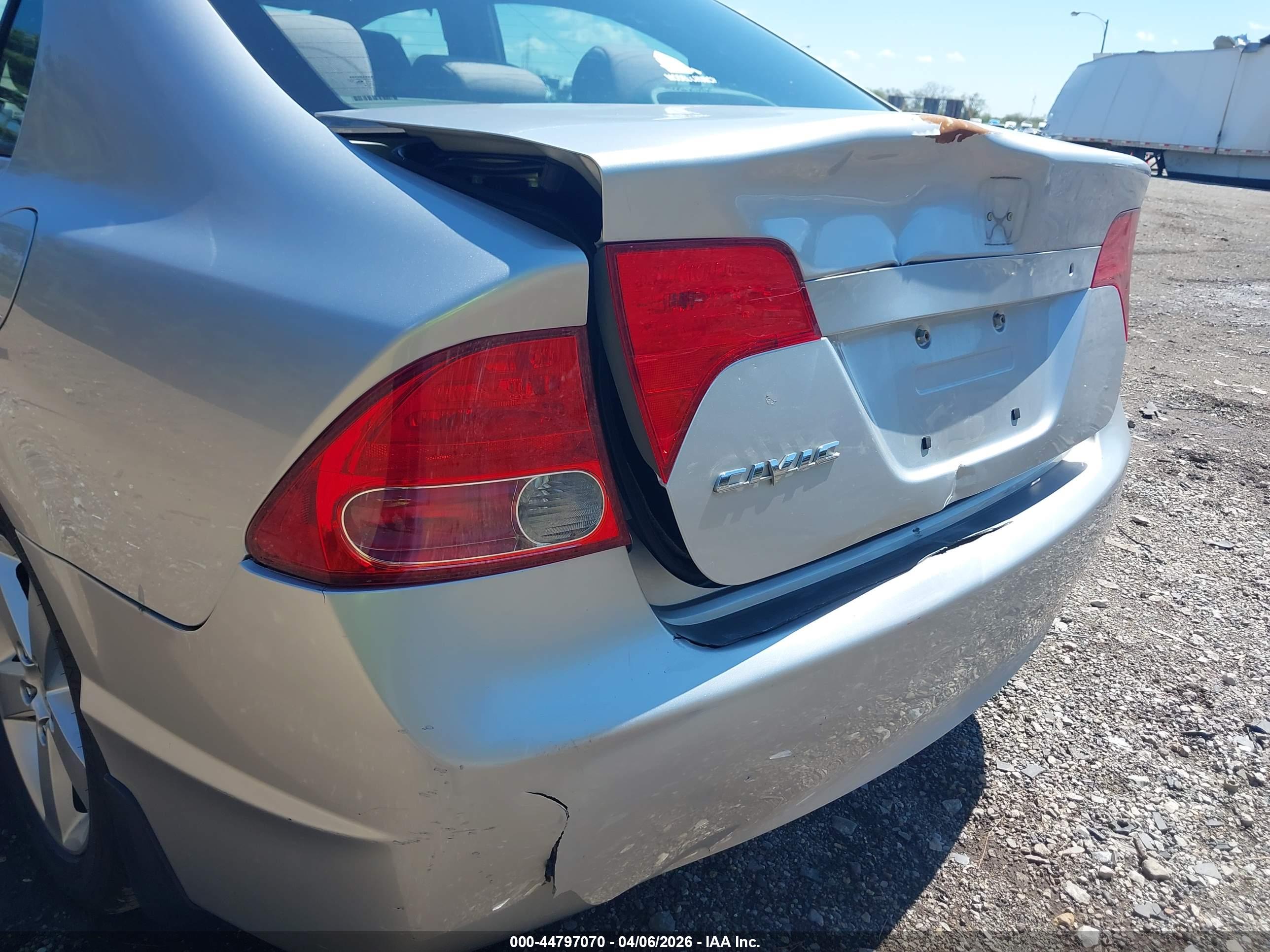 HONDA CIVIC image 6