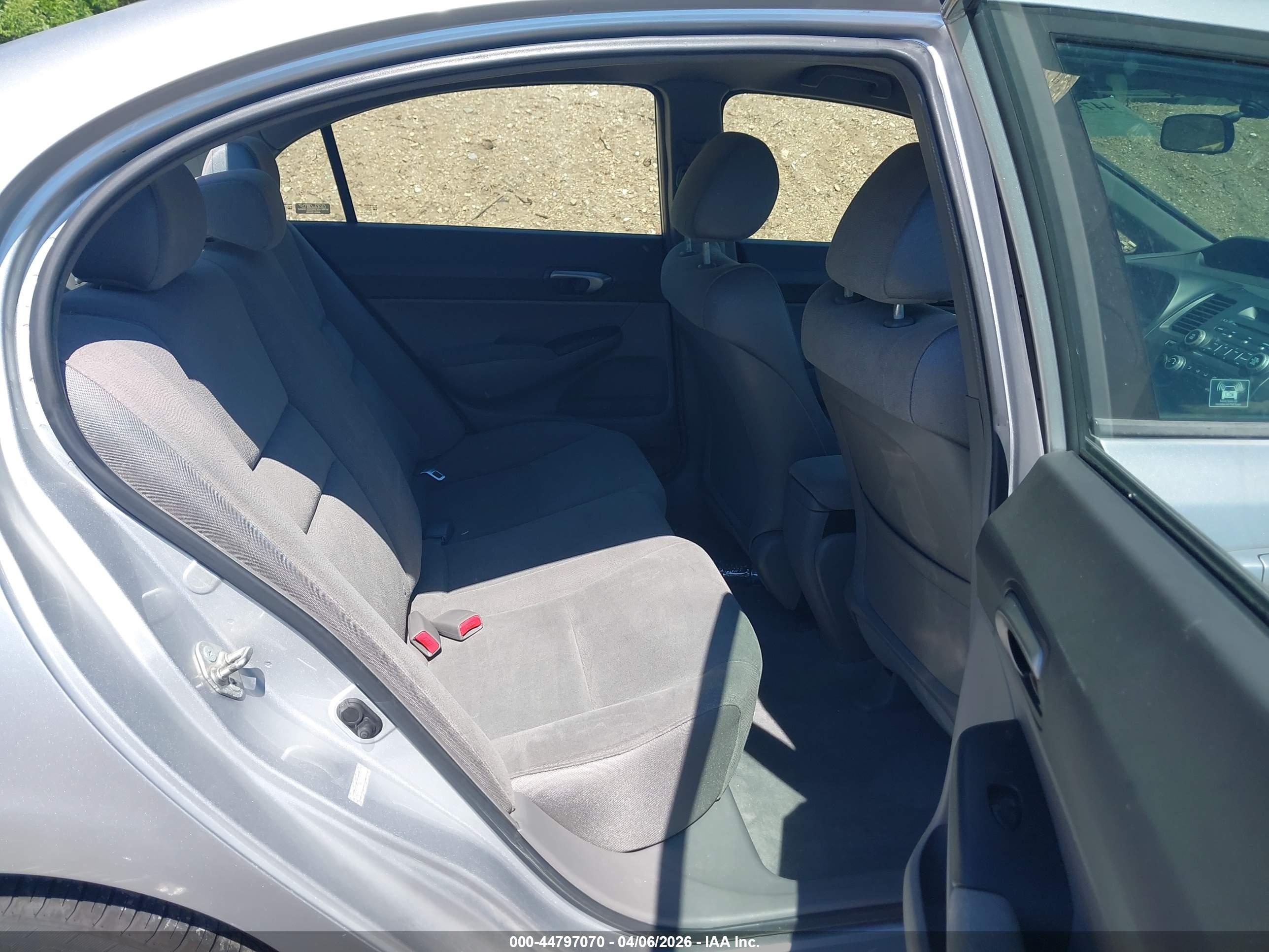 HONDA CIVIC image 8