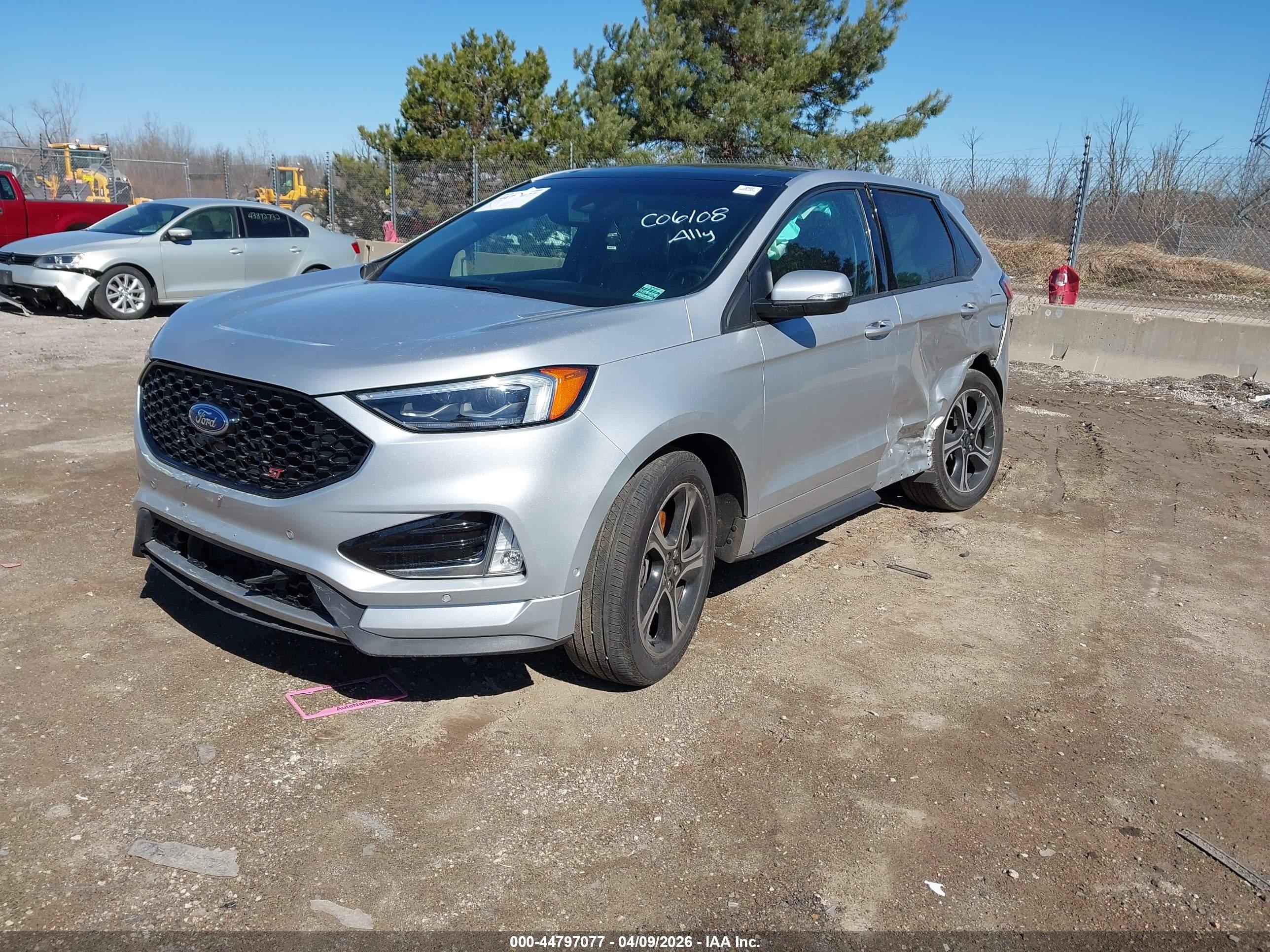 FORD EDGE image 2