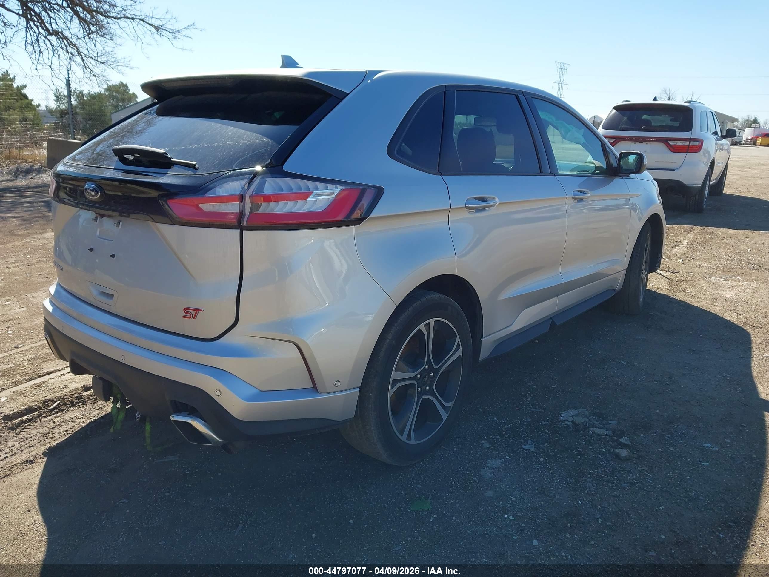 FORD EDGE image 4