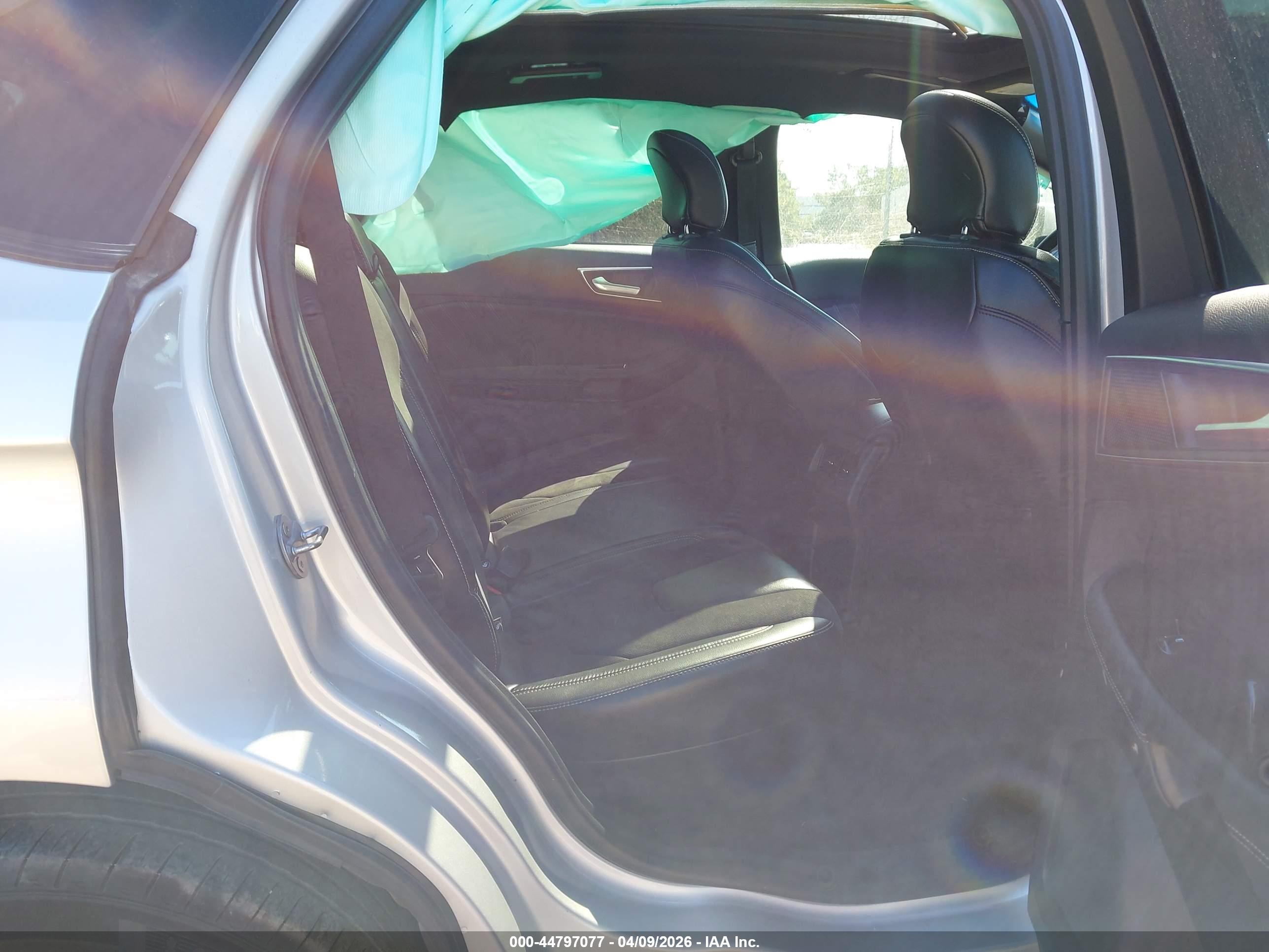 FORD EDGE image 8