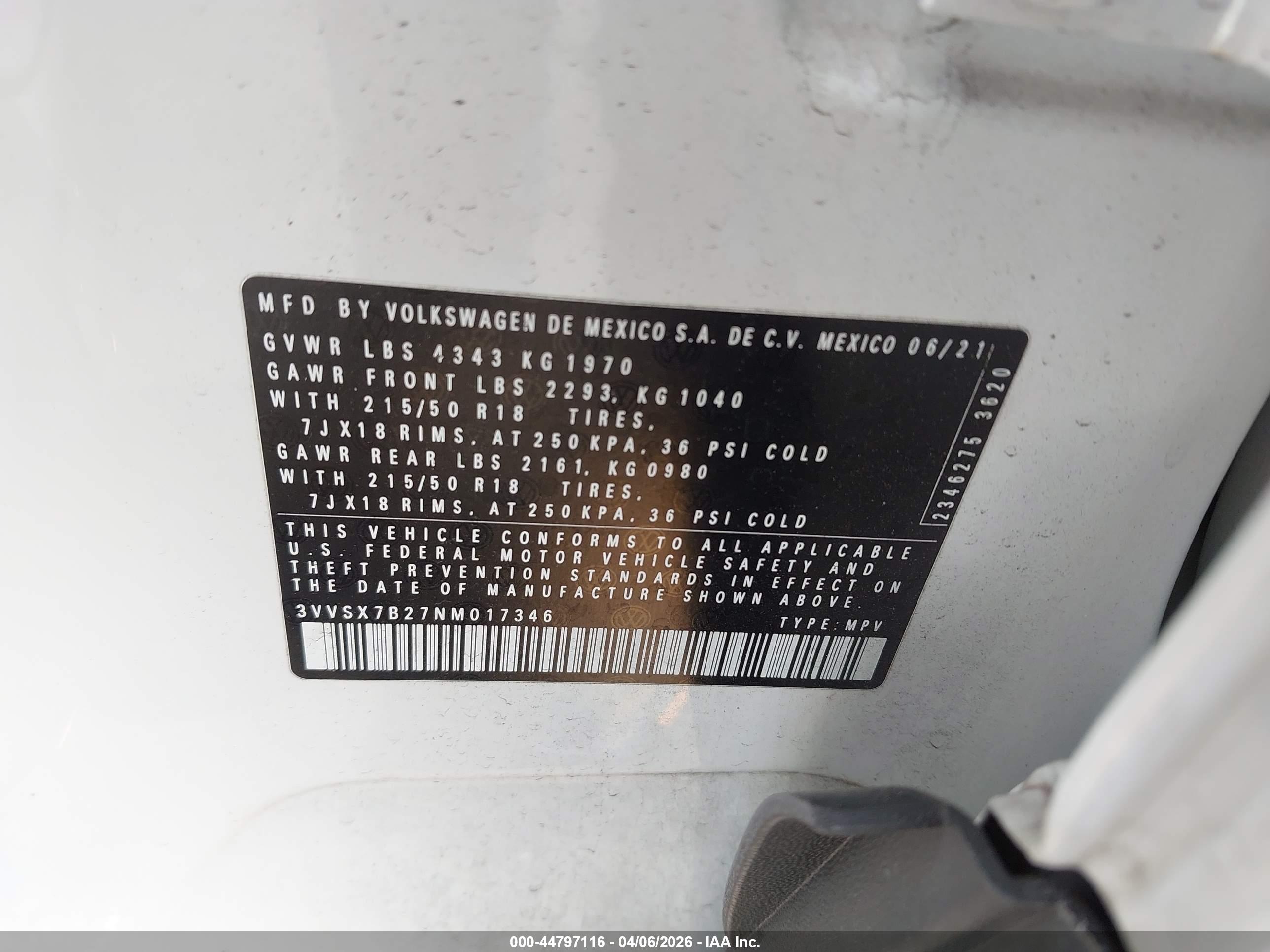 VOLKSWAGEN TAOS image 9