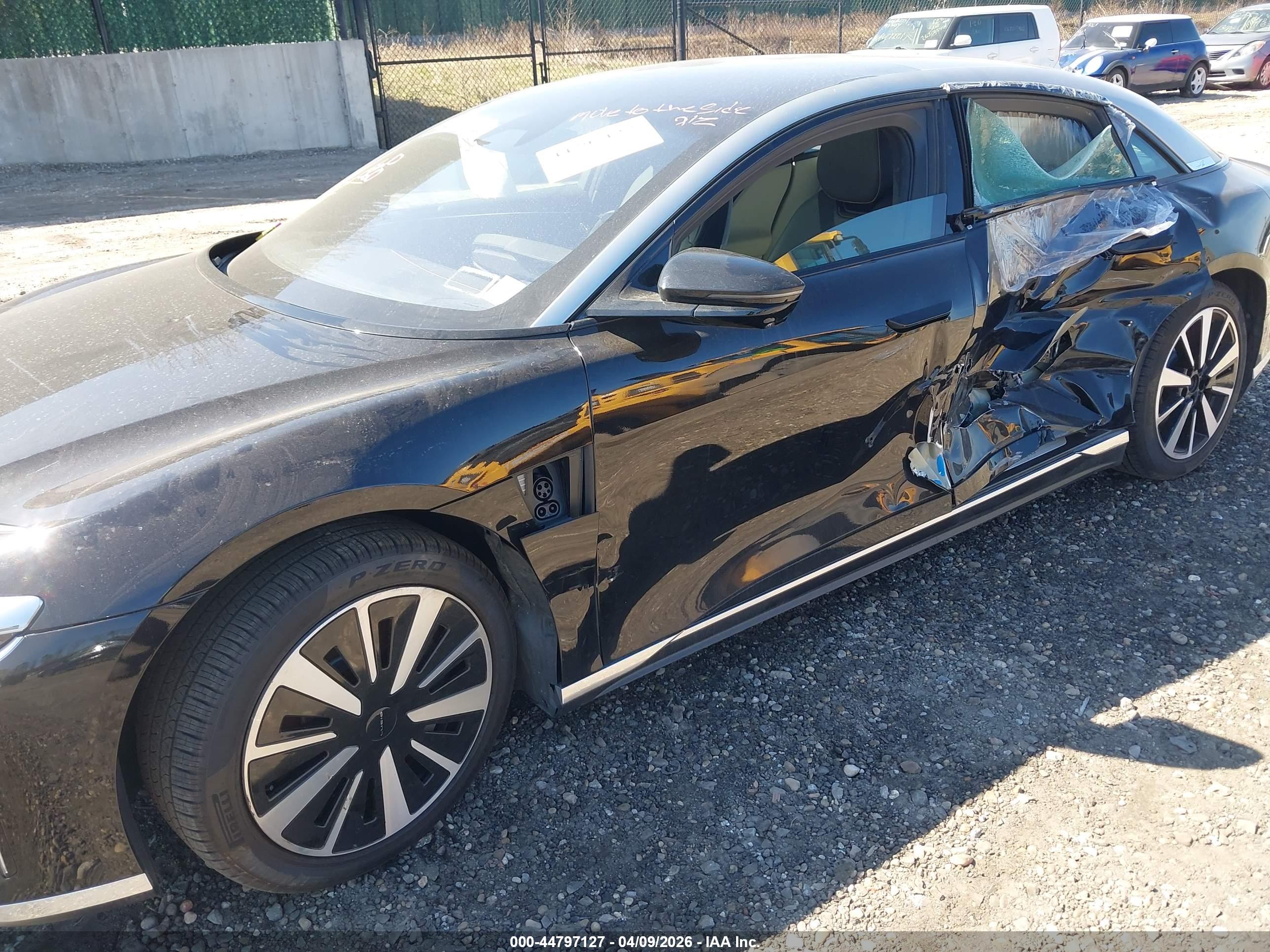 LUCID AIR image 6