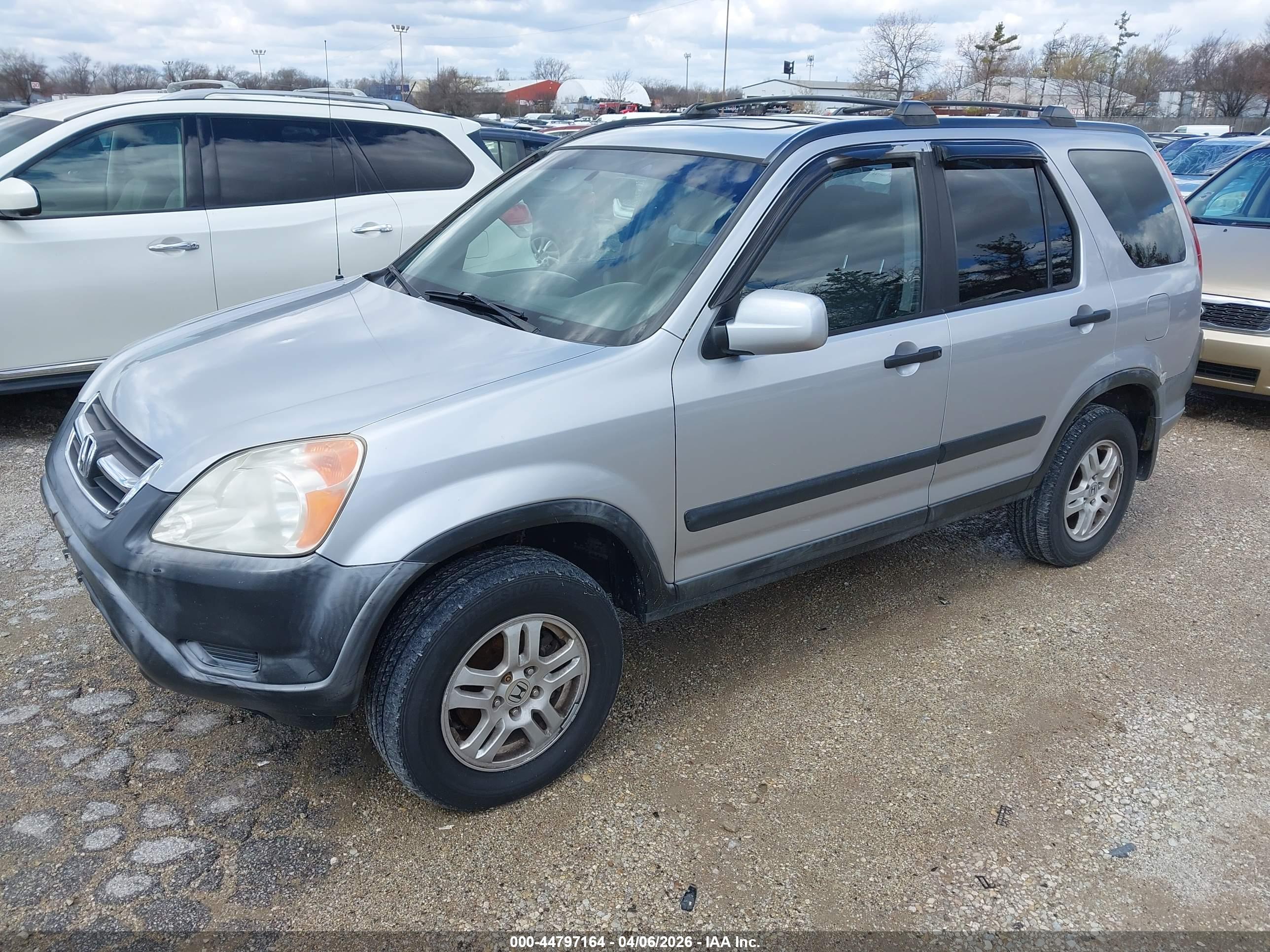 HONDA CR-V image 2